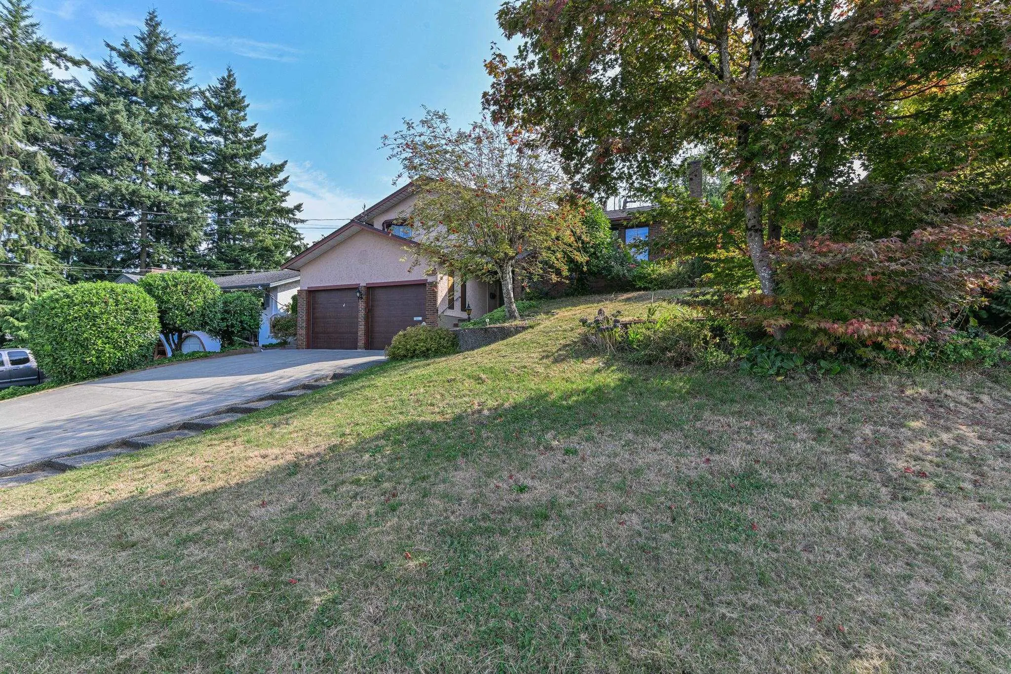 2272 Bevan Crescent