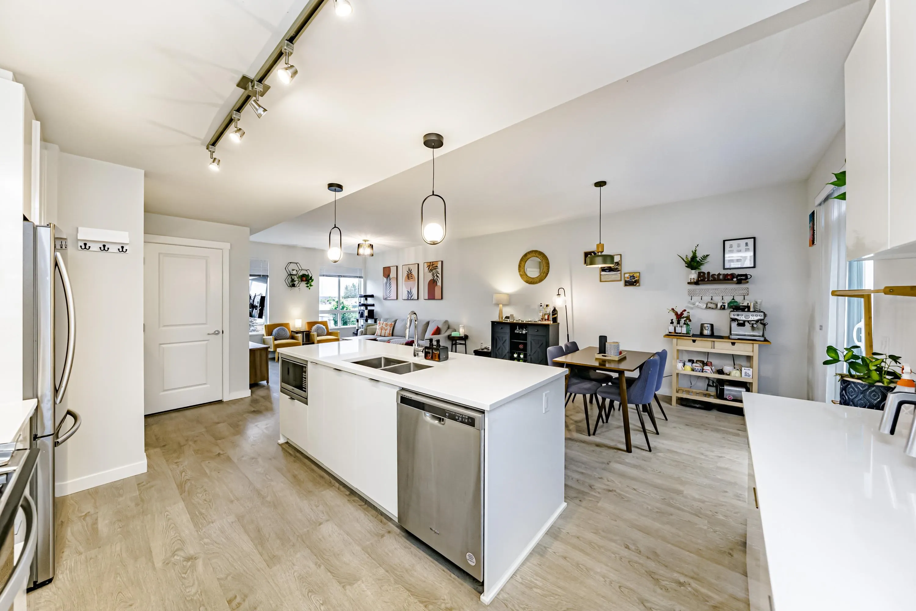 3 15151 Edmund Drive
