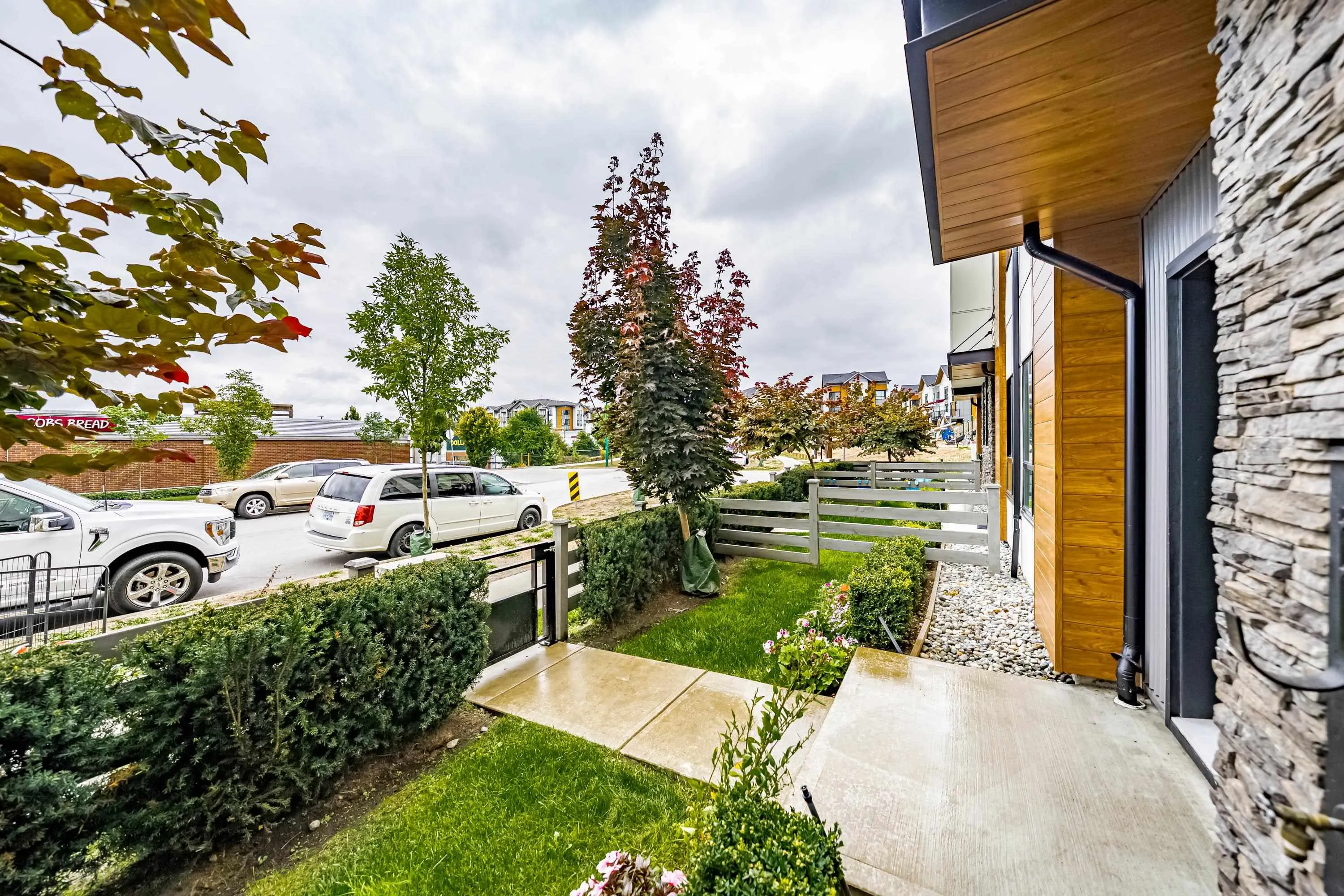 3 15151 Edmund Drive
