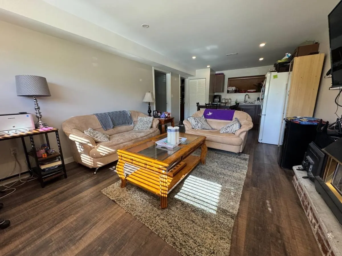 Suite 21633 Donovan Ave
