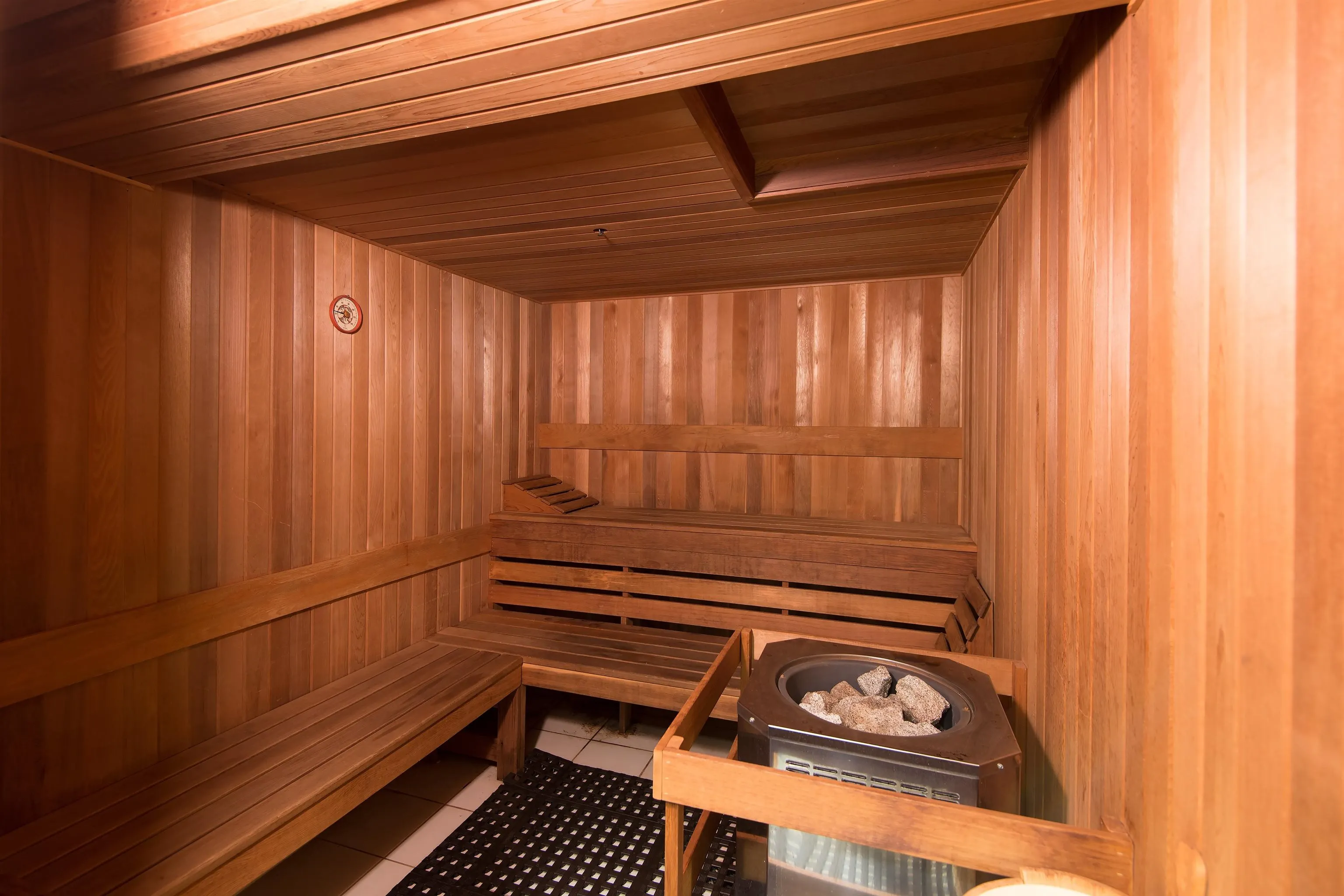 PH4 1688 Robson Street