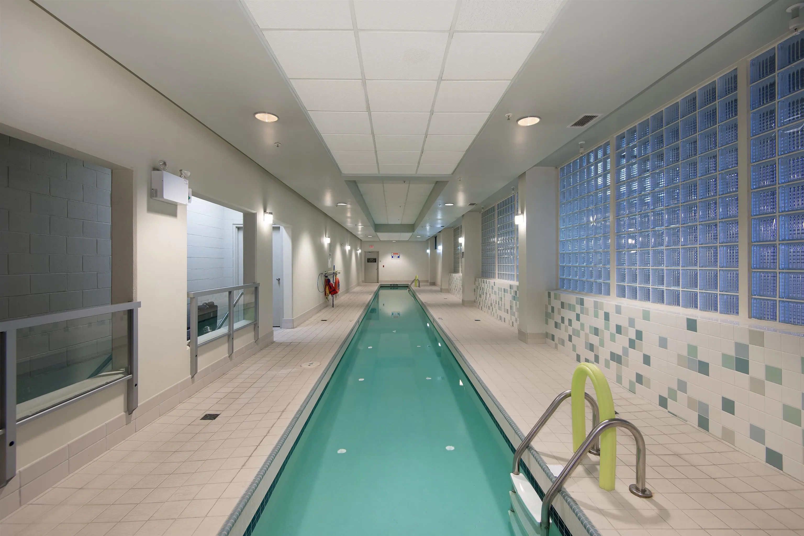 PH4 1688 Robson Street