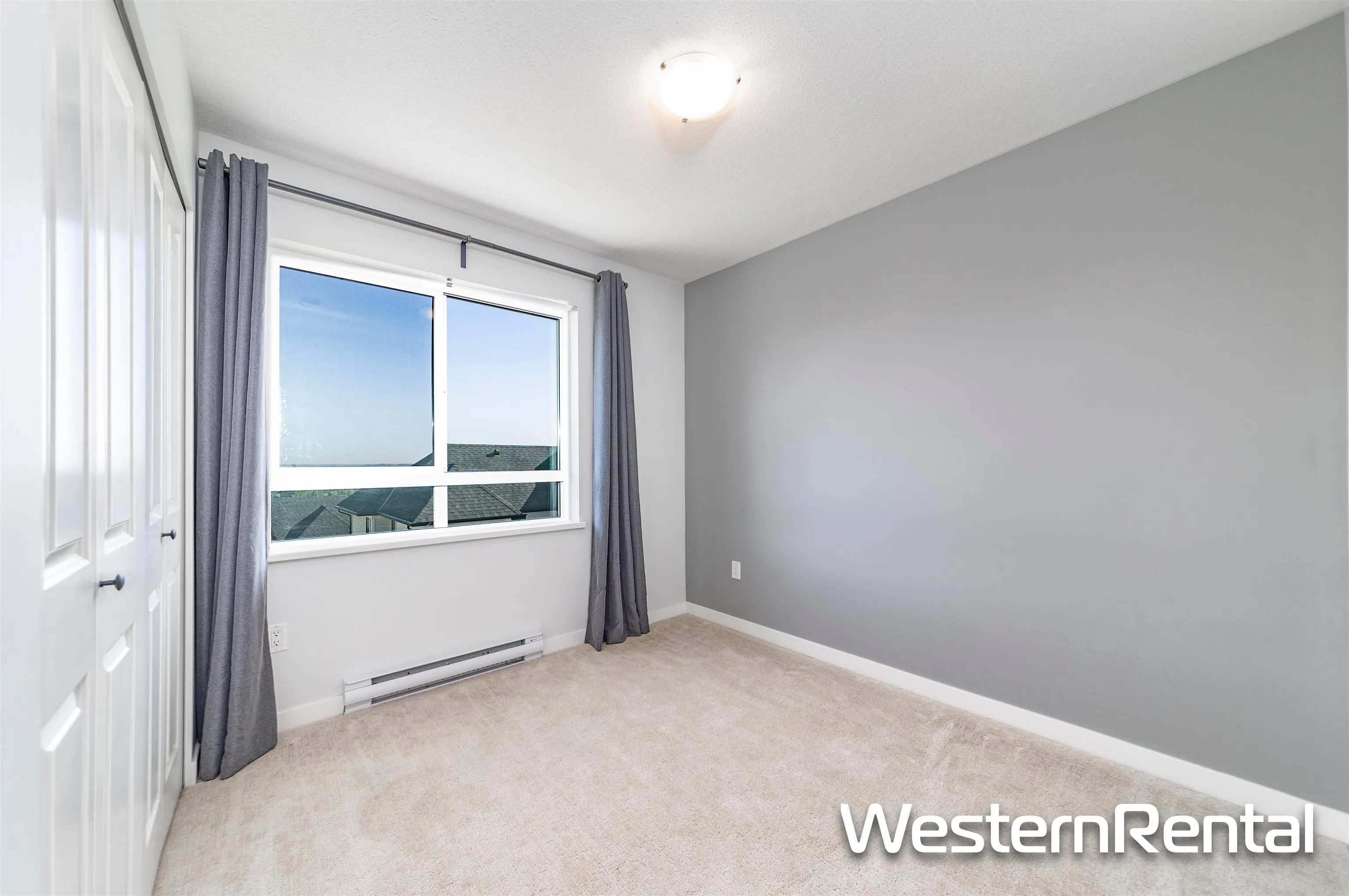 17 3500 Burke Village Promenade