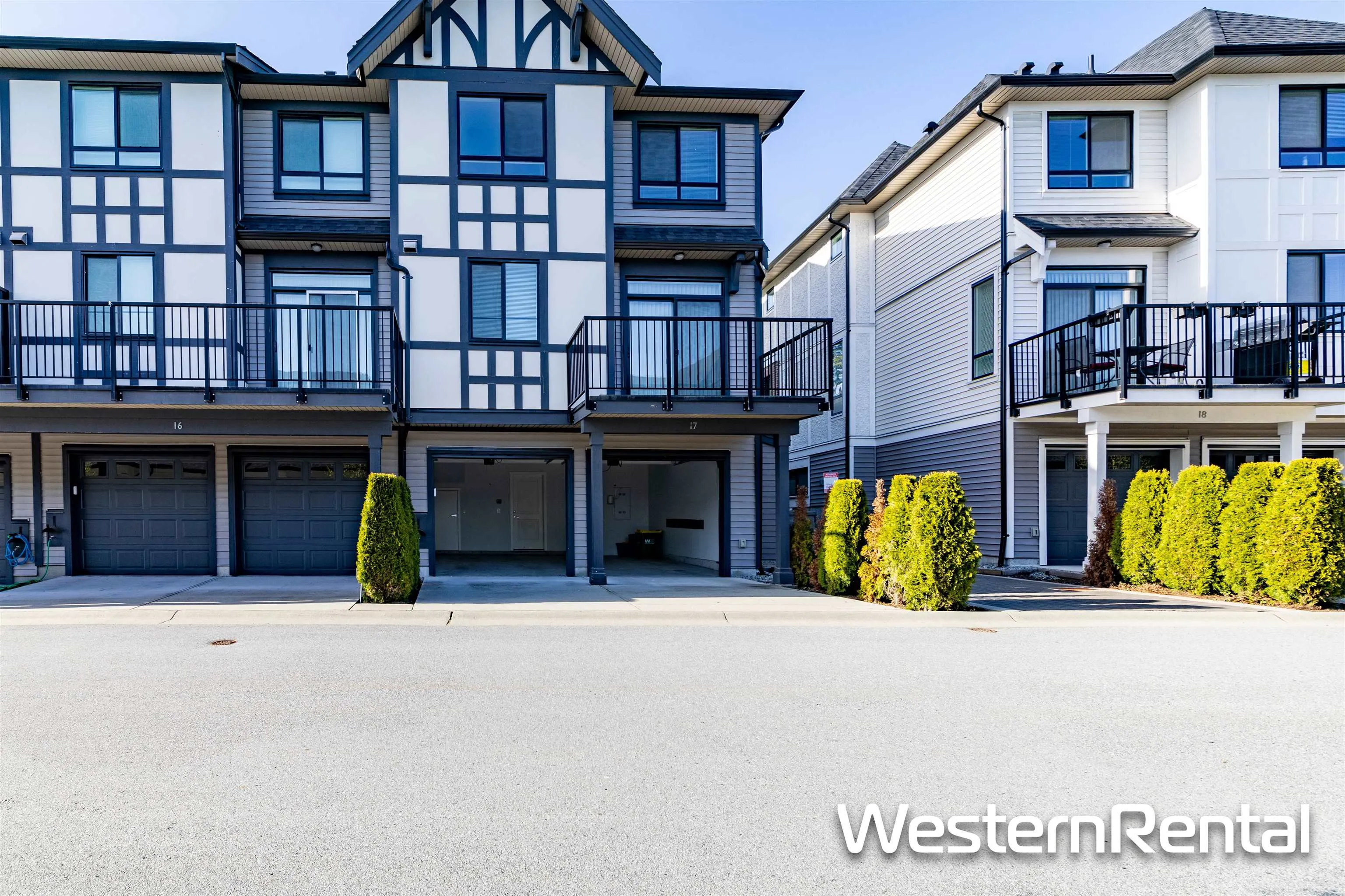 17 3500 Burke Village Promenade