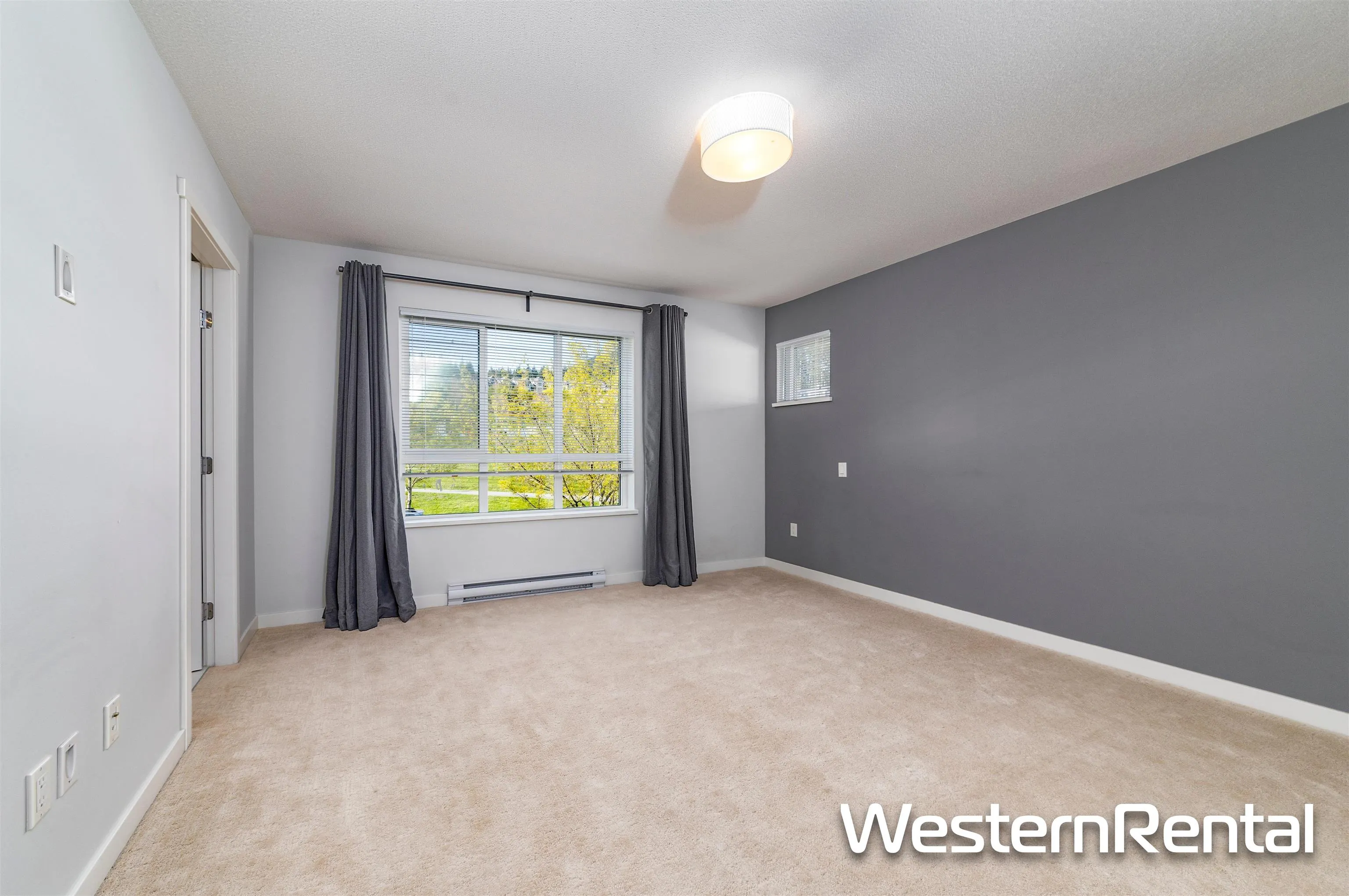 17 3500 Burke Village Promenade