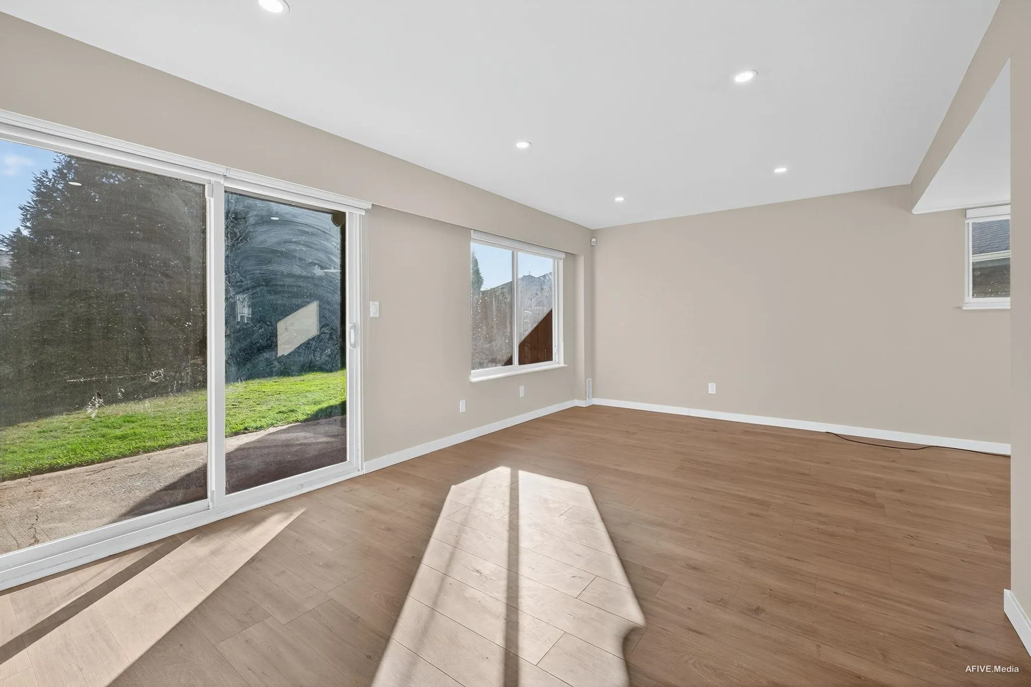 99 45185 Wolfe Road