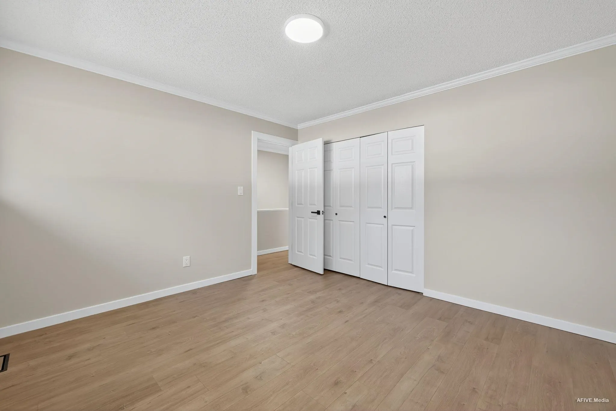 99 45185 Wolfe Road