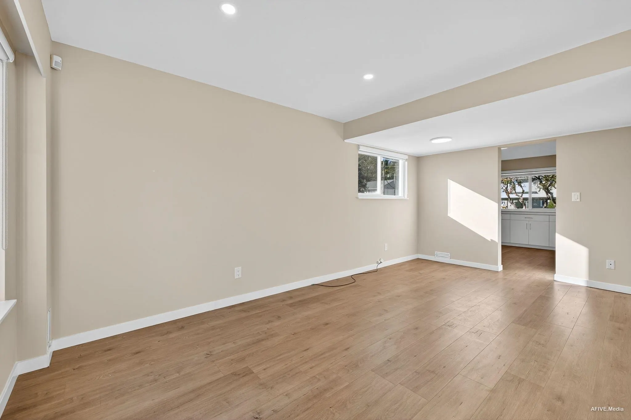 99 45185 Wolfe Road