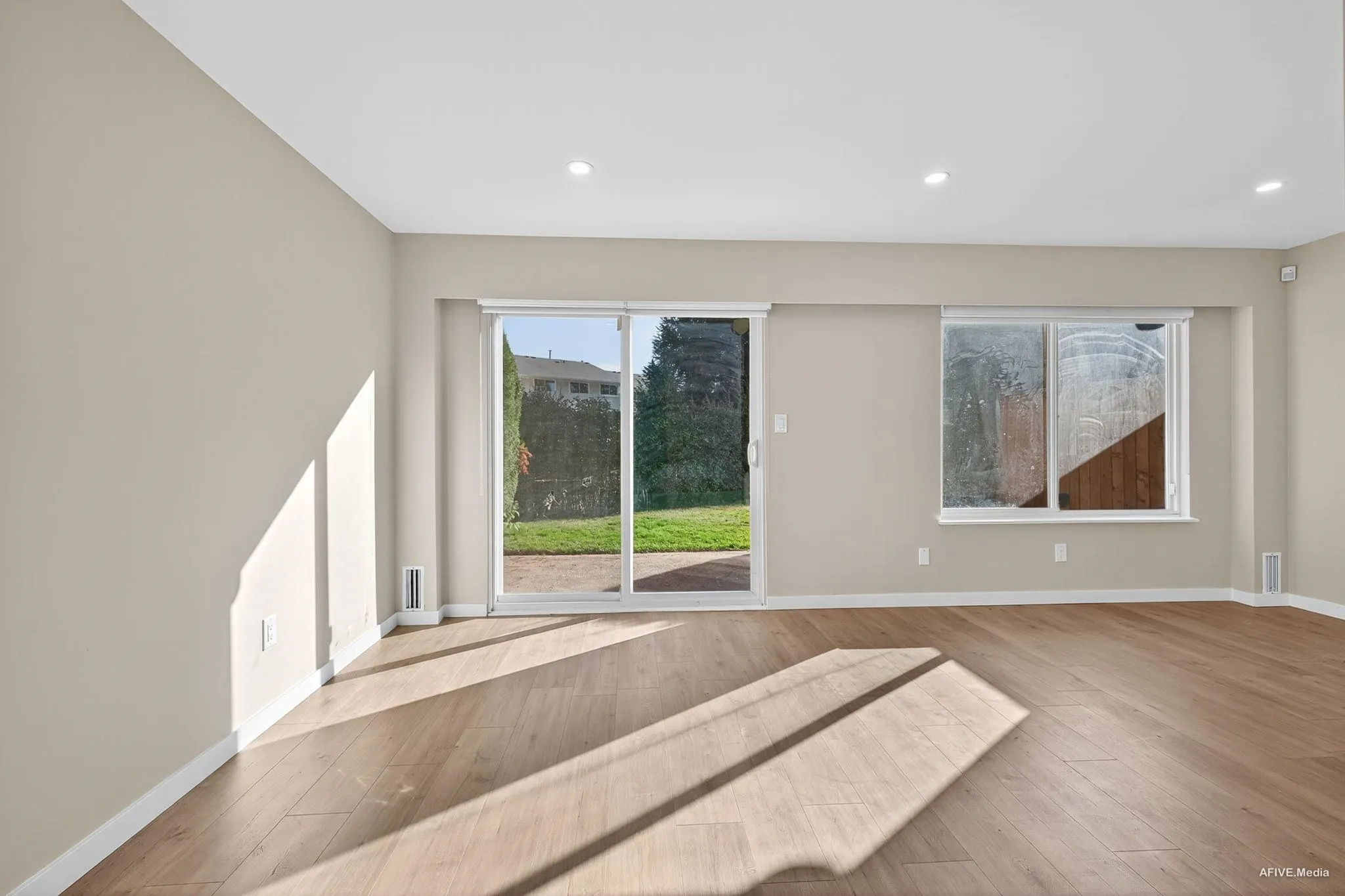99 45185 Wolfe Road