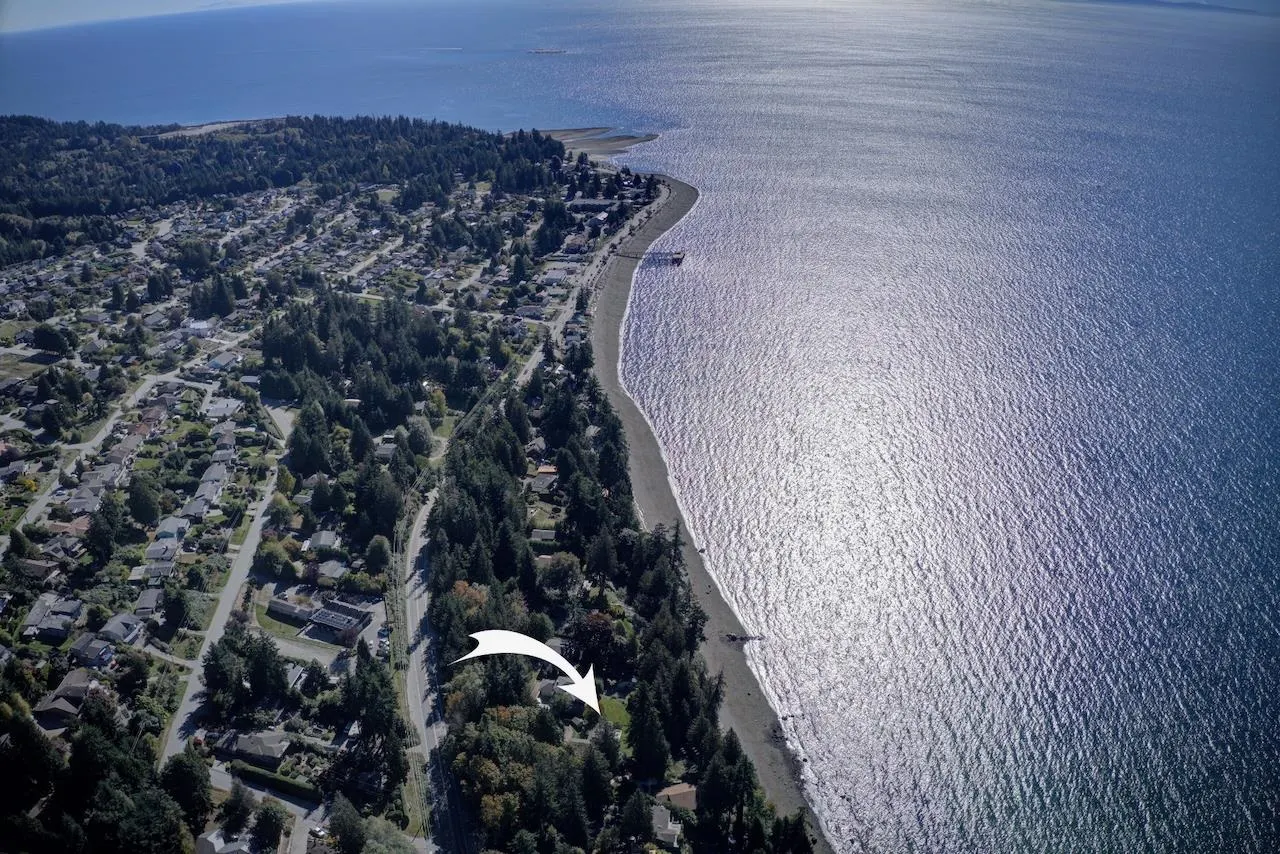 4947 Sunshine Coast Highway