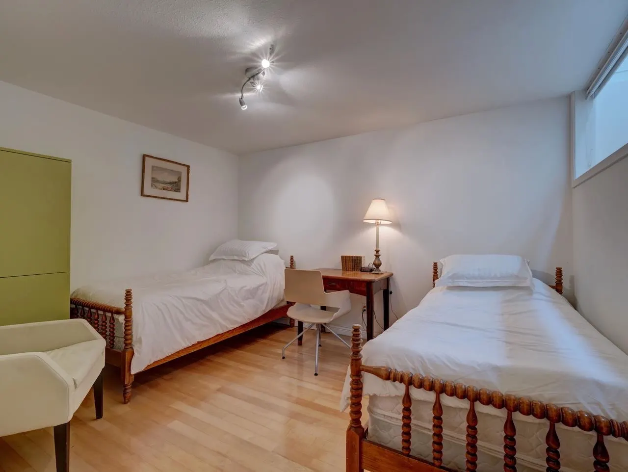 4947 Sunshine Coast Highway