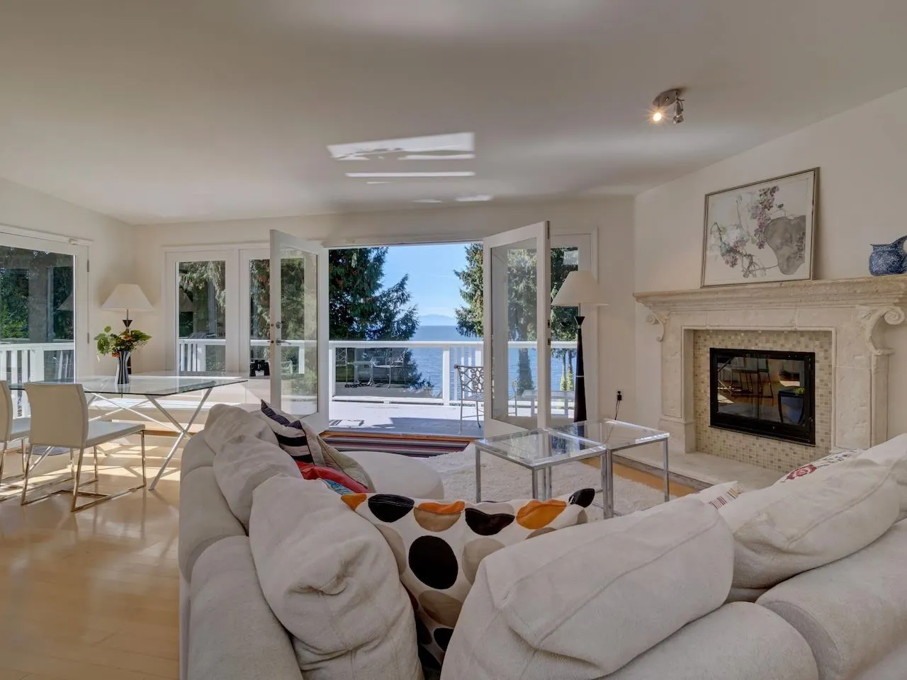 4947 Sunshine Coast Highway