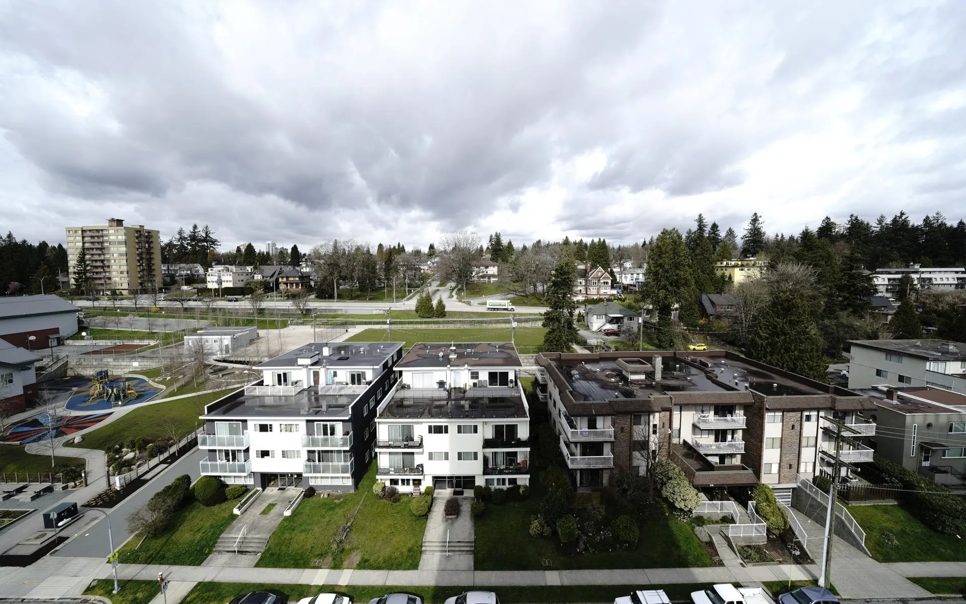 906 188 Agnes Street