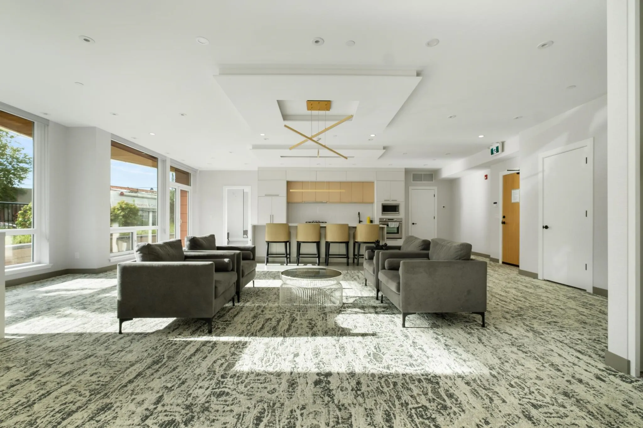511 20416 Park Avenue