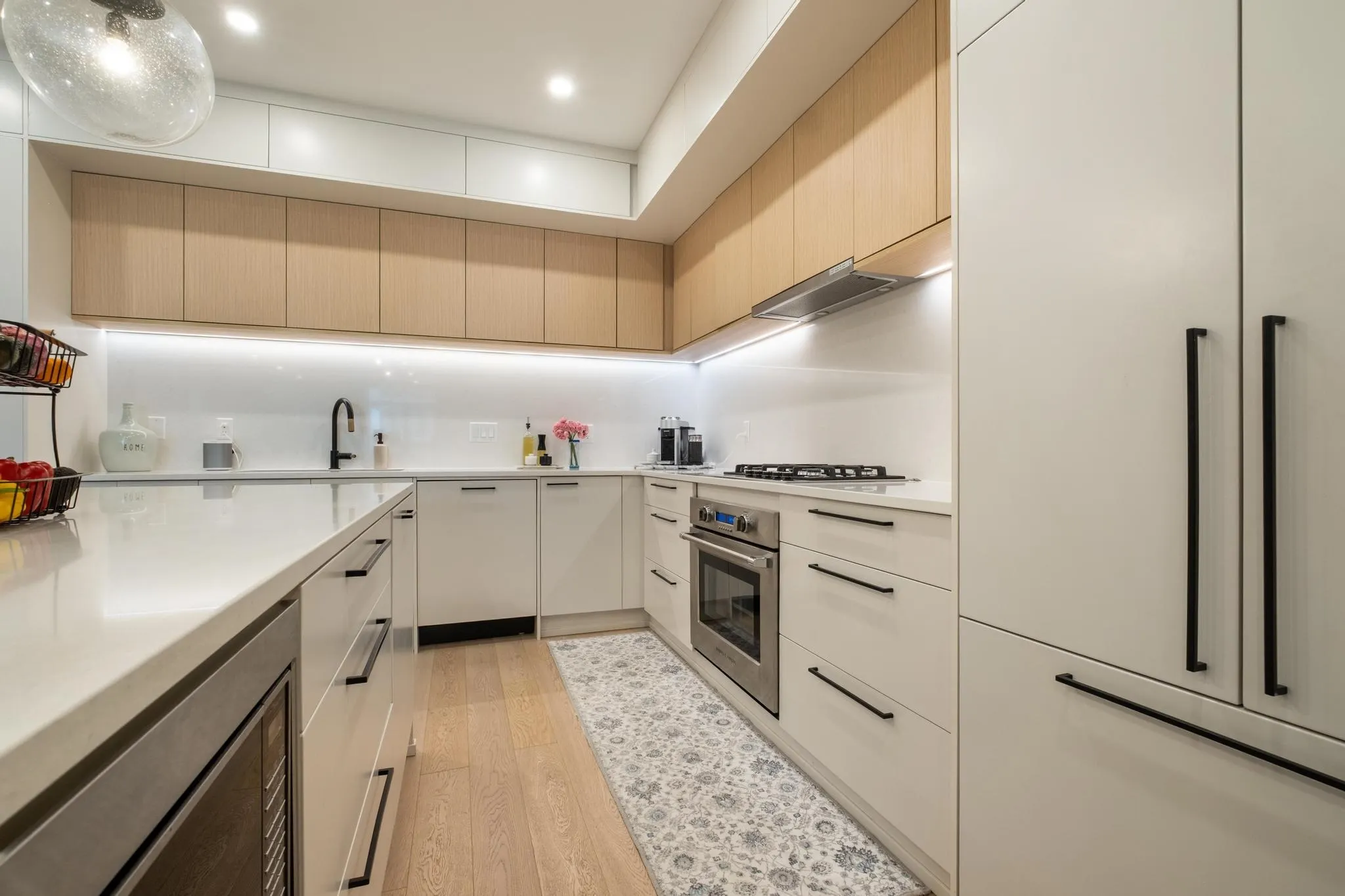 511 20416 Park Avenue