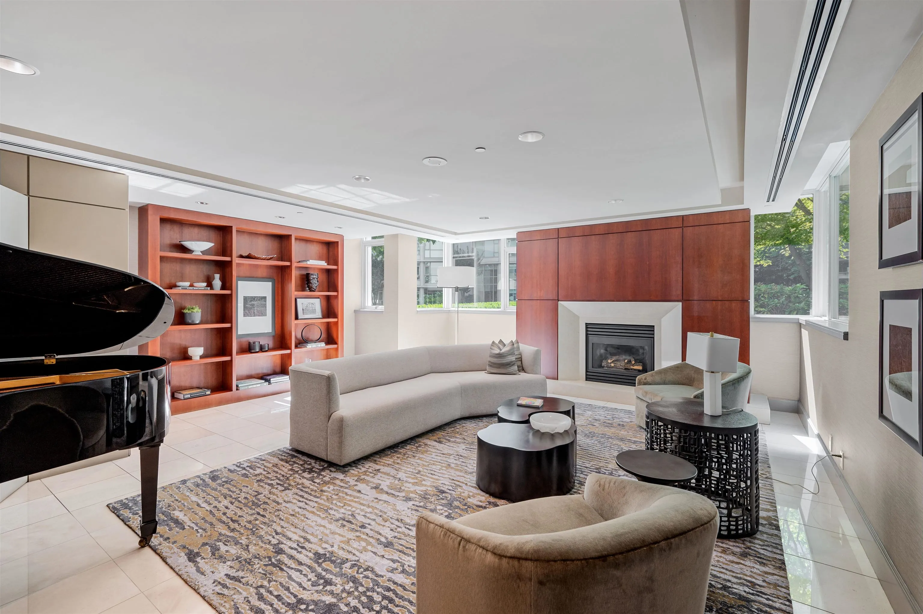 100X 1777 Bayshore Drive