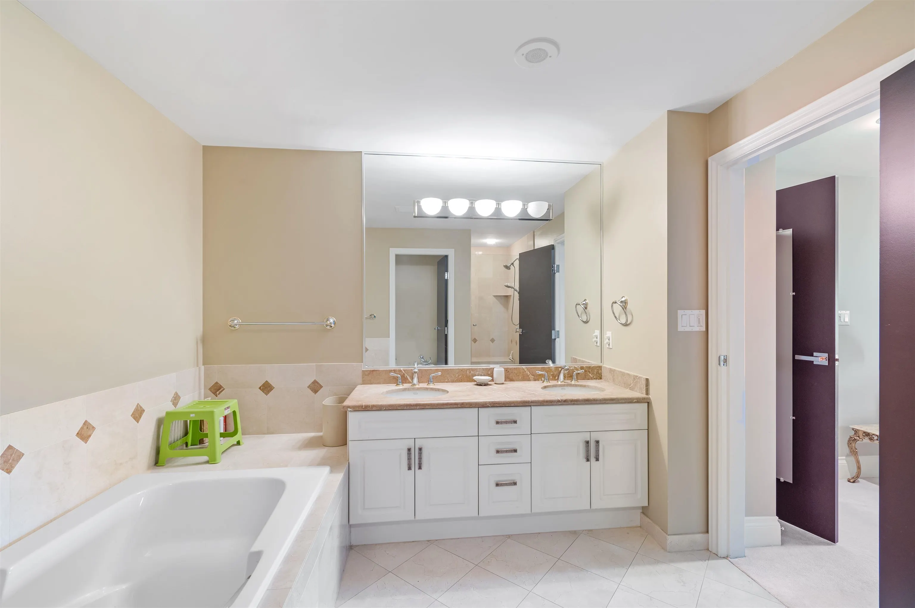 100X 1777 Bayshore Drive