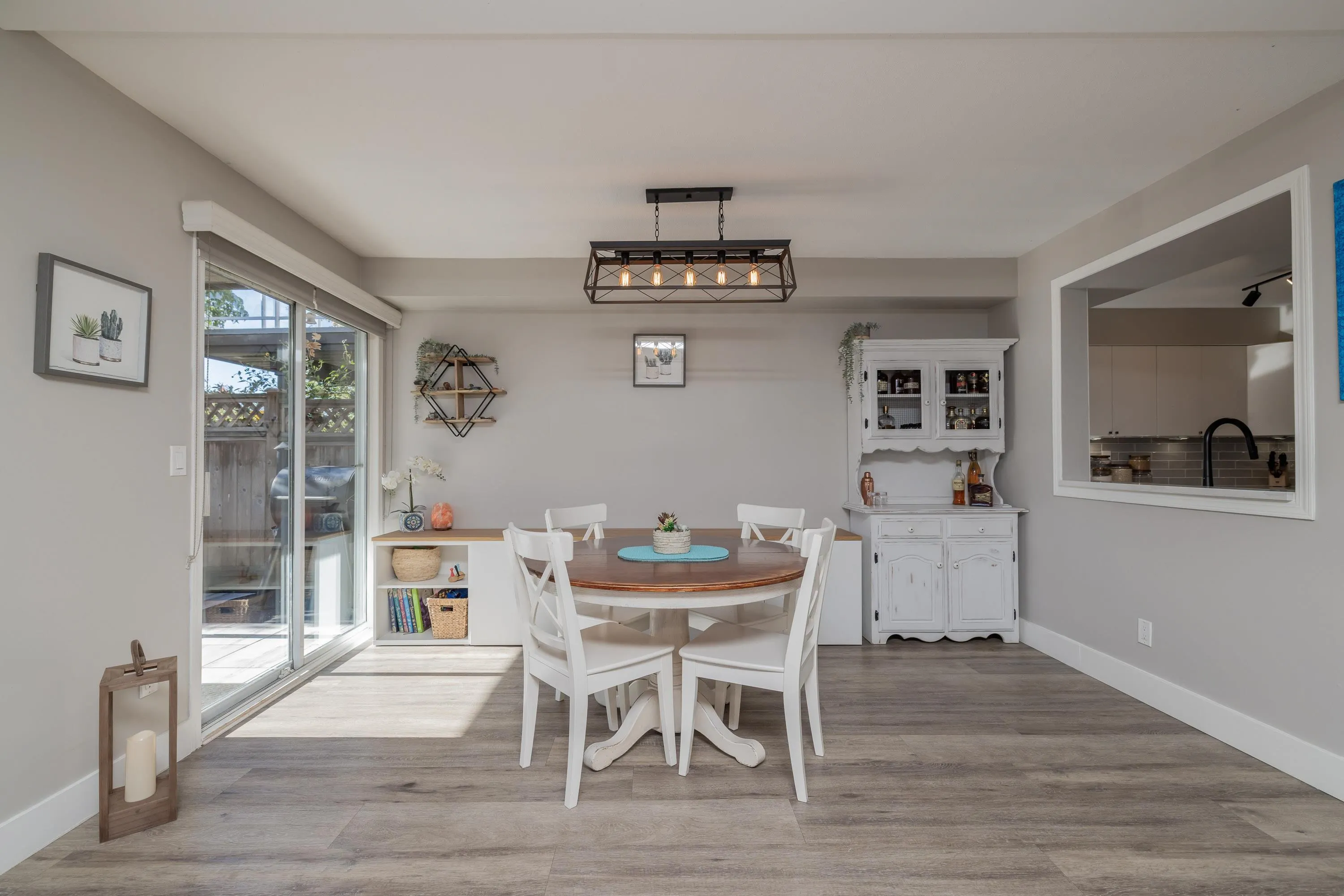 13 1872 Harbour Street