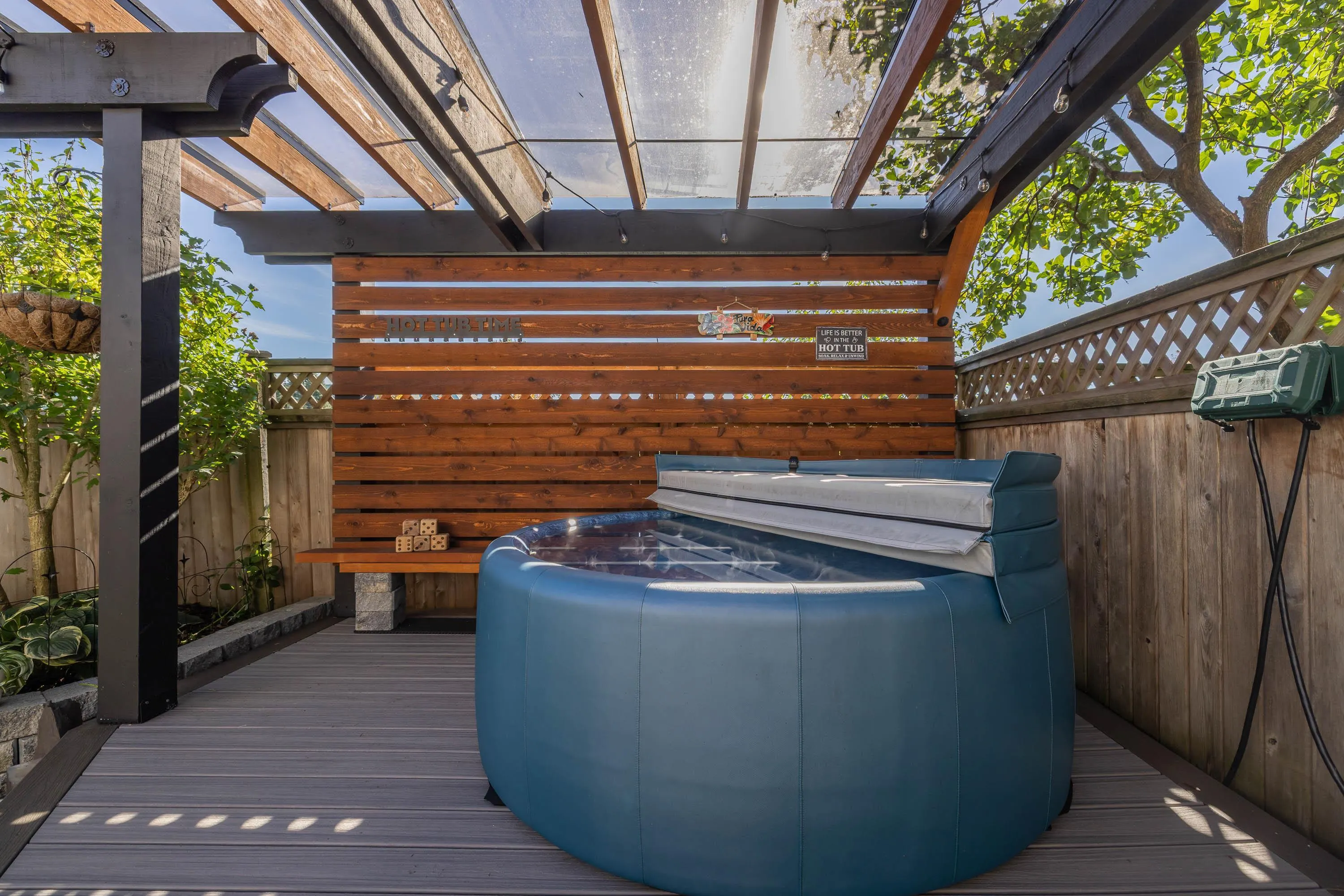 13 1872 Harbour Street