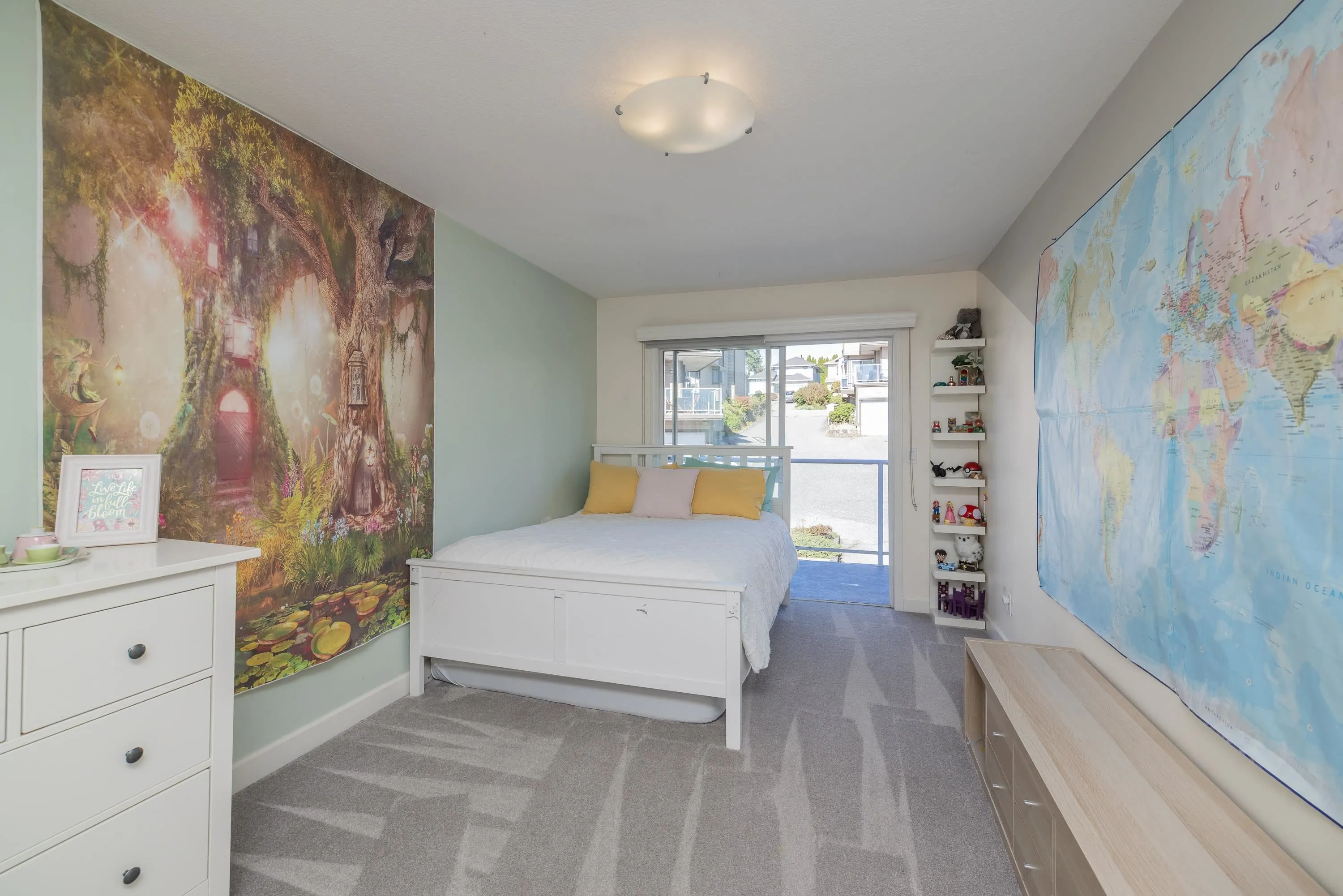 13 1872 Harbour Street