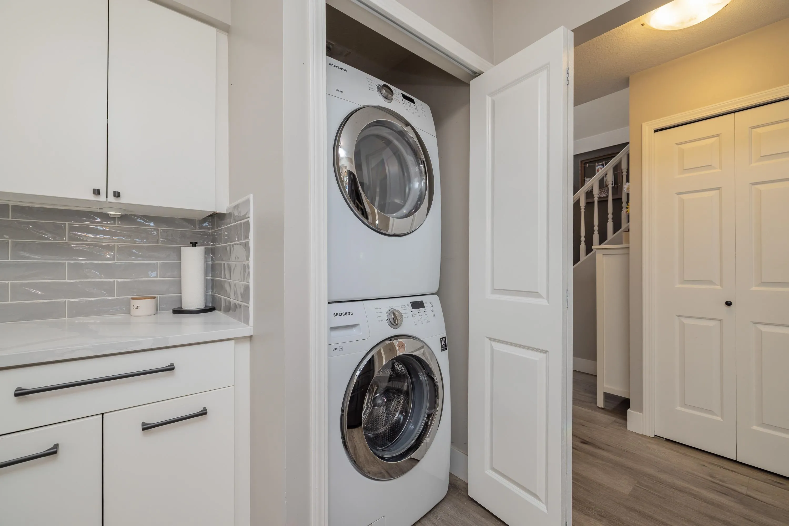 13 1872 Harbour Street