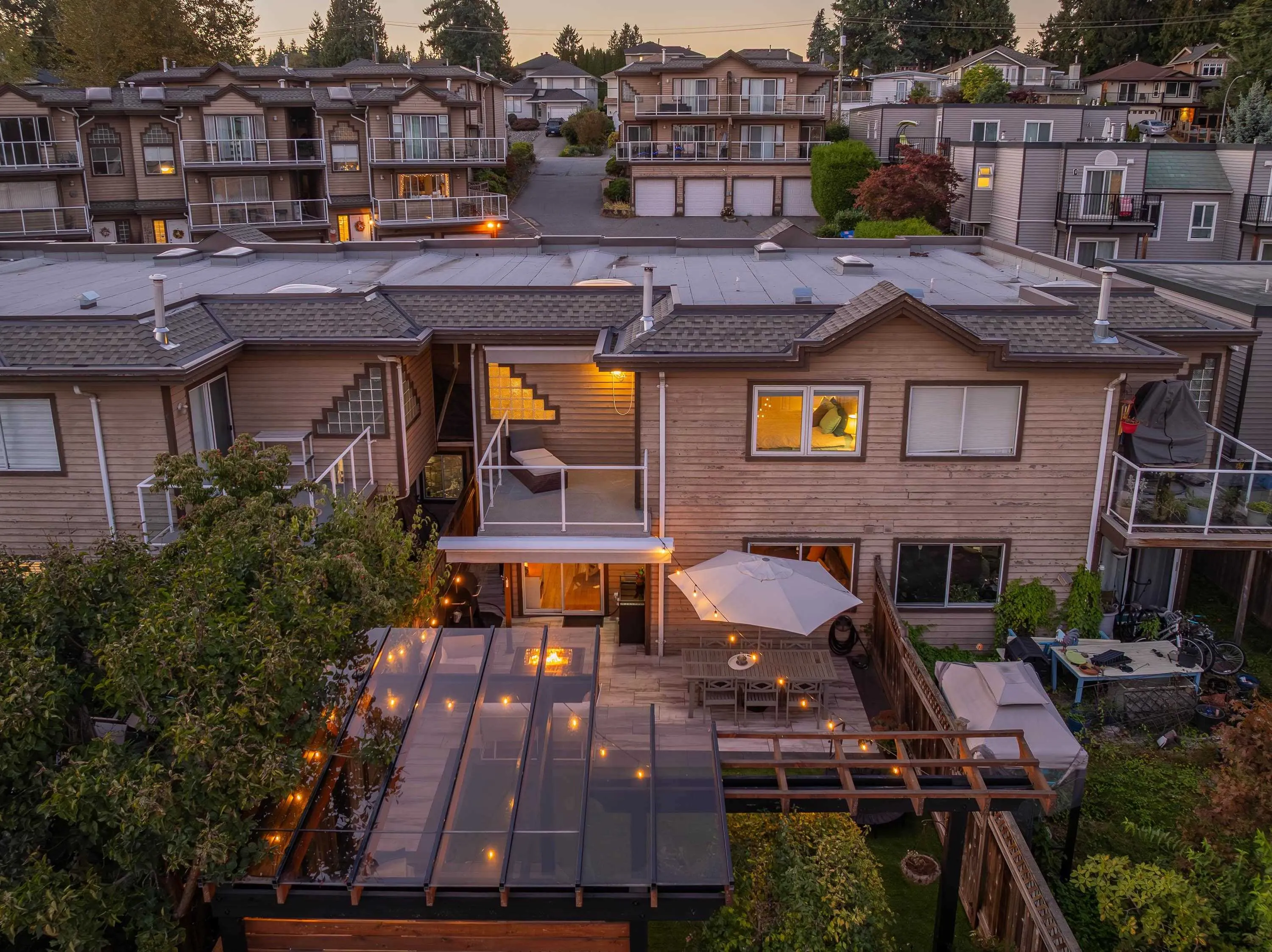 13 1872 Harbour Street