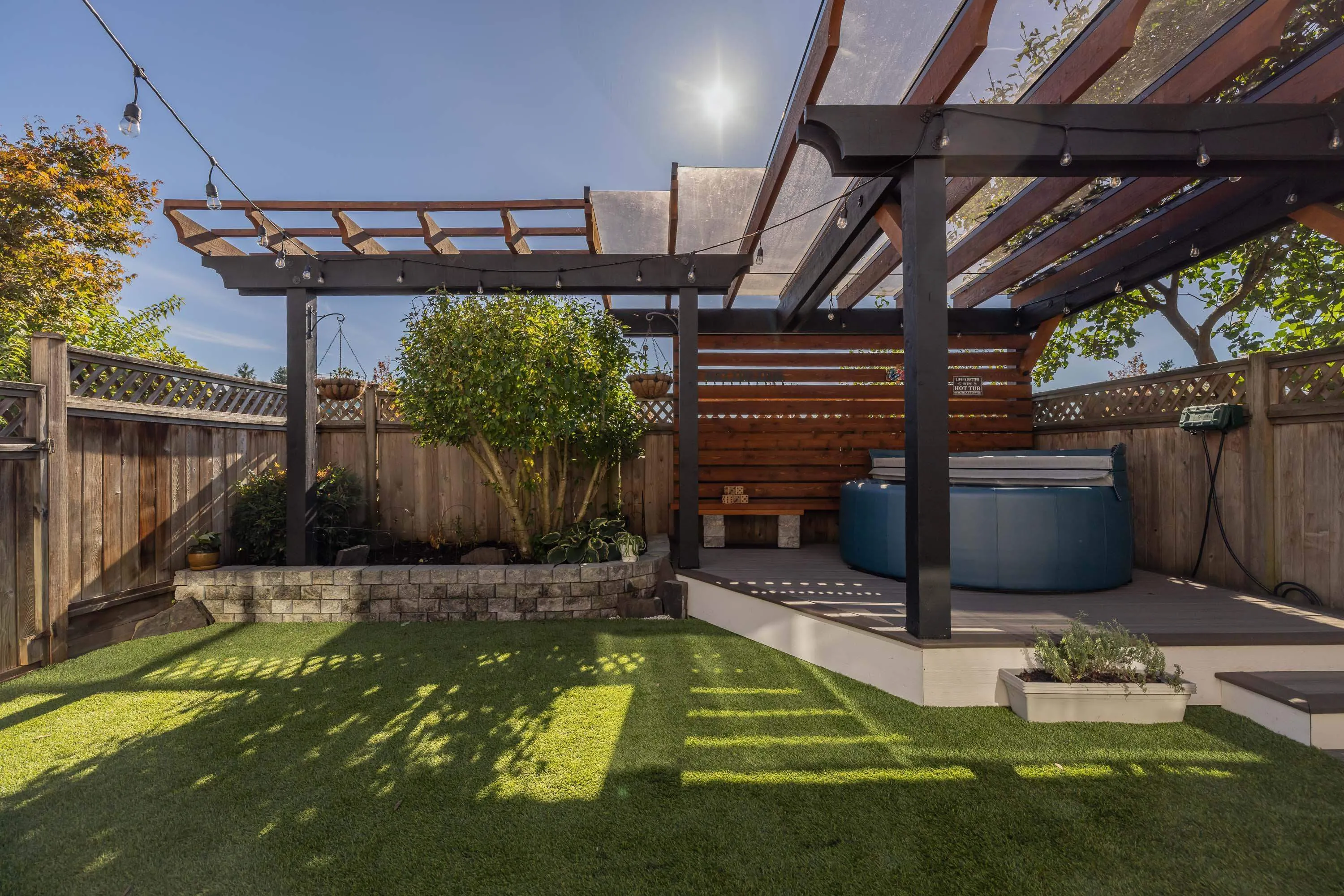 13 1872 Harbour Street