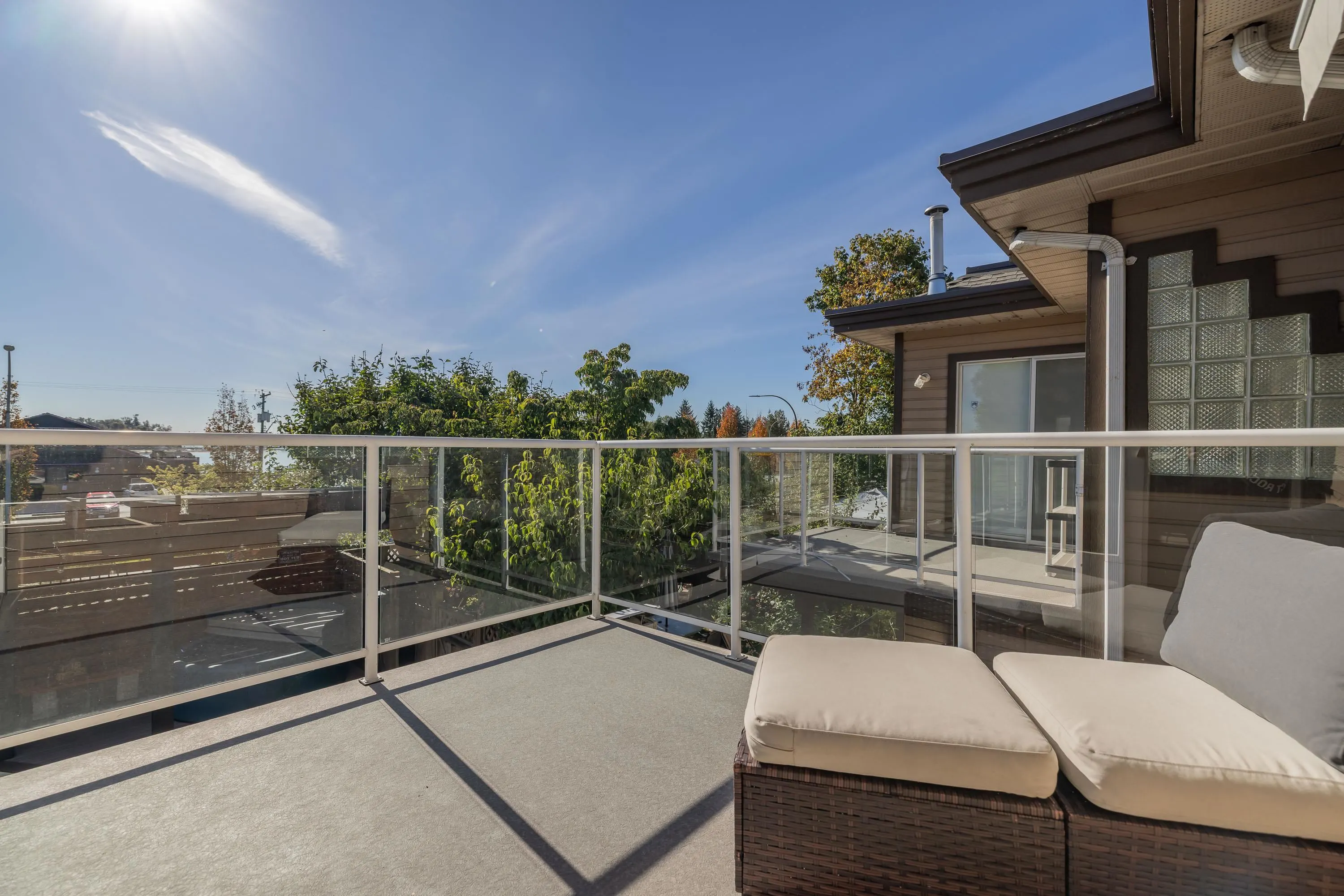 13 1872 Harbour Street