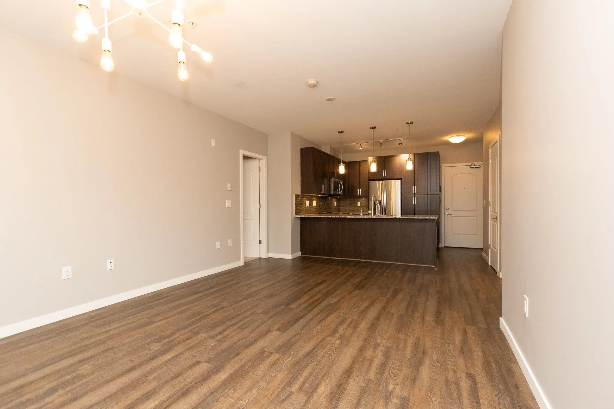 308 6490 194 Street