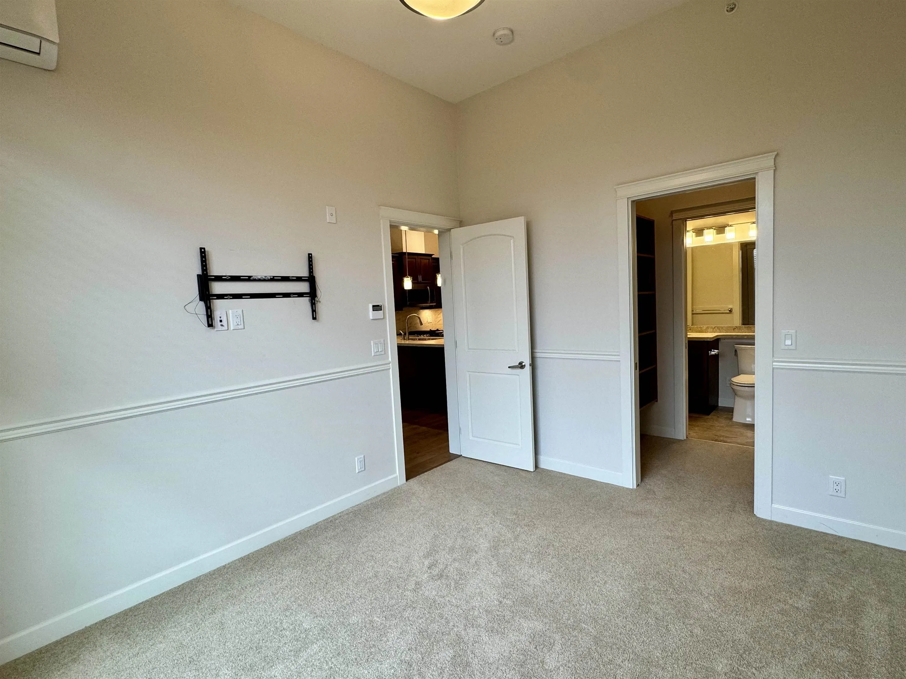 612 8538 203a Street