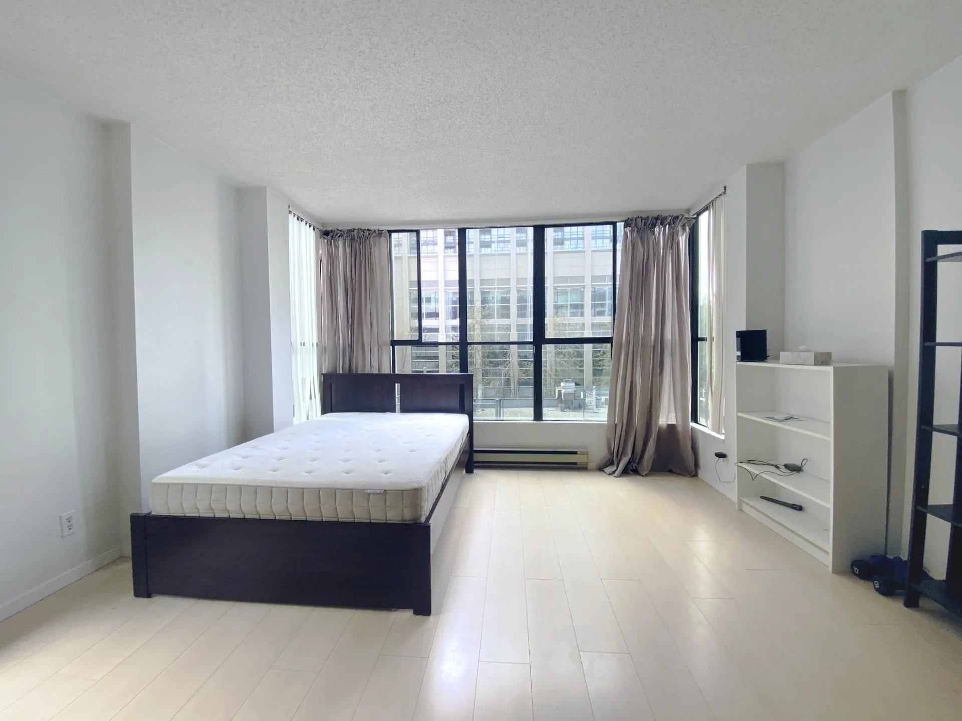 501 850 Burrard Street