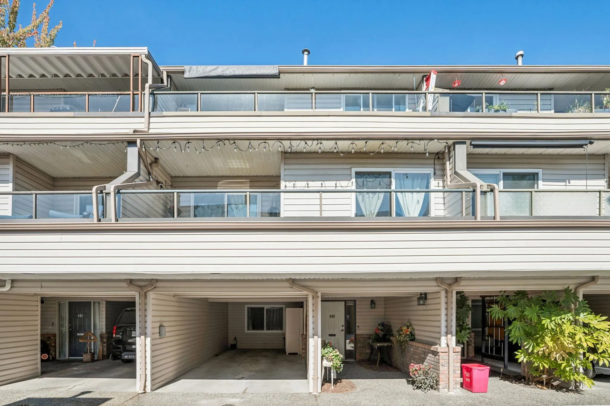 402 11726 225 Street