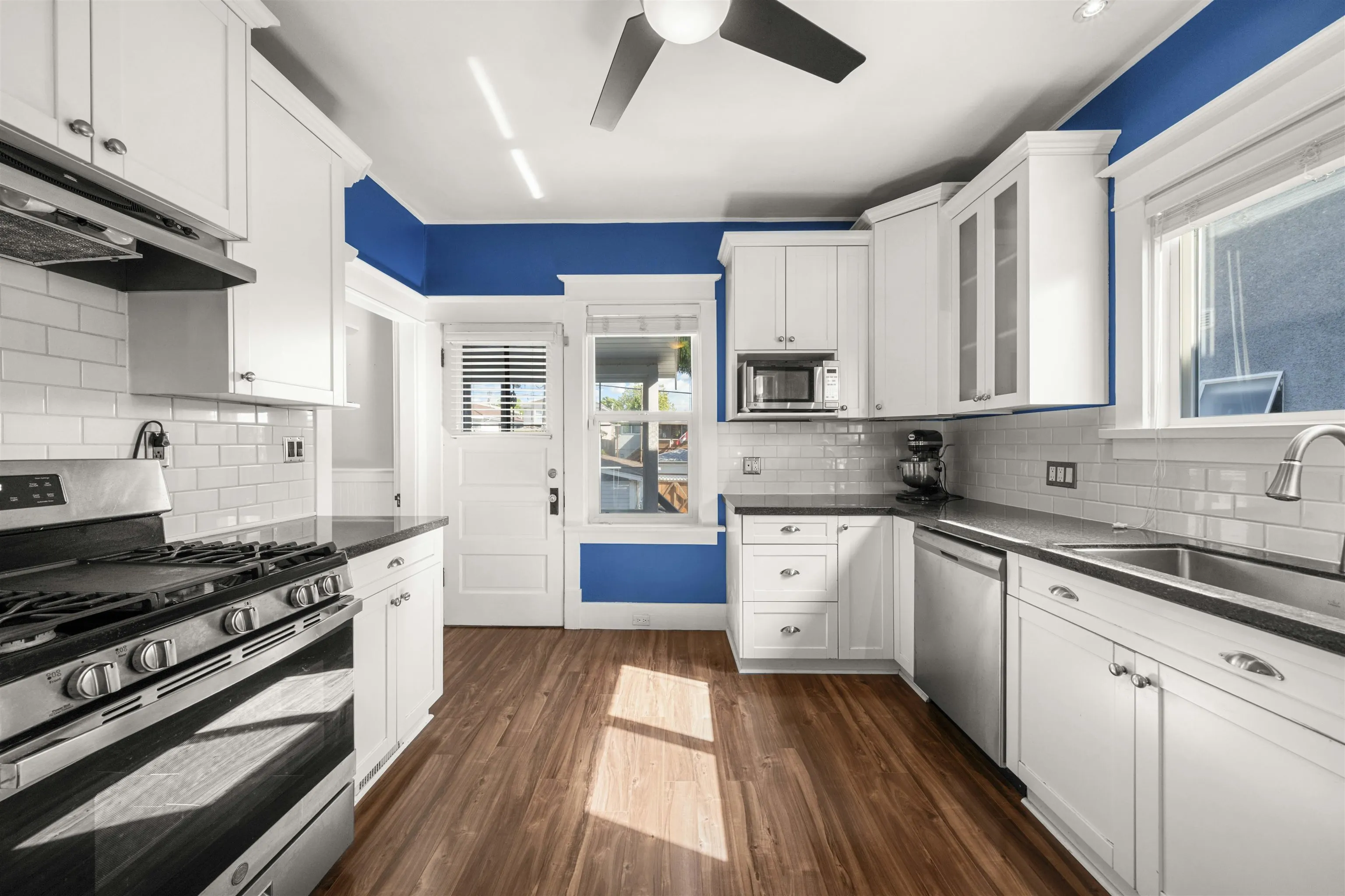 4139 Pandora Street
