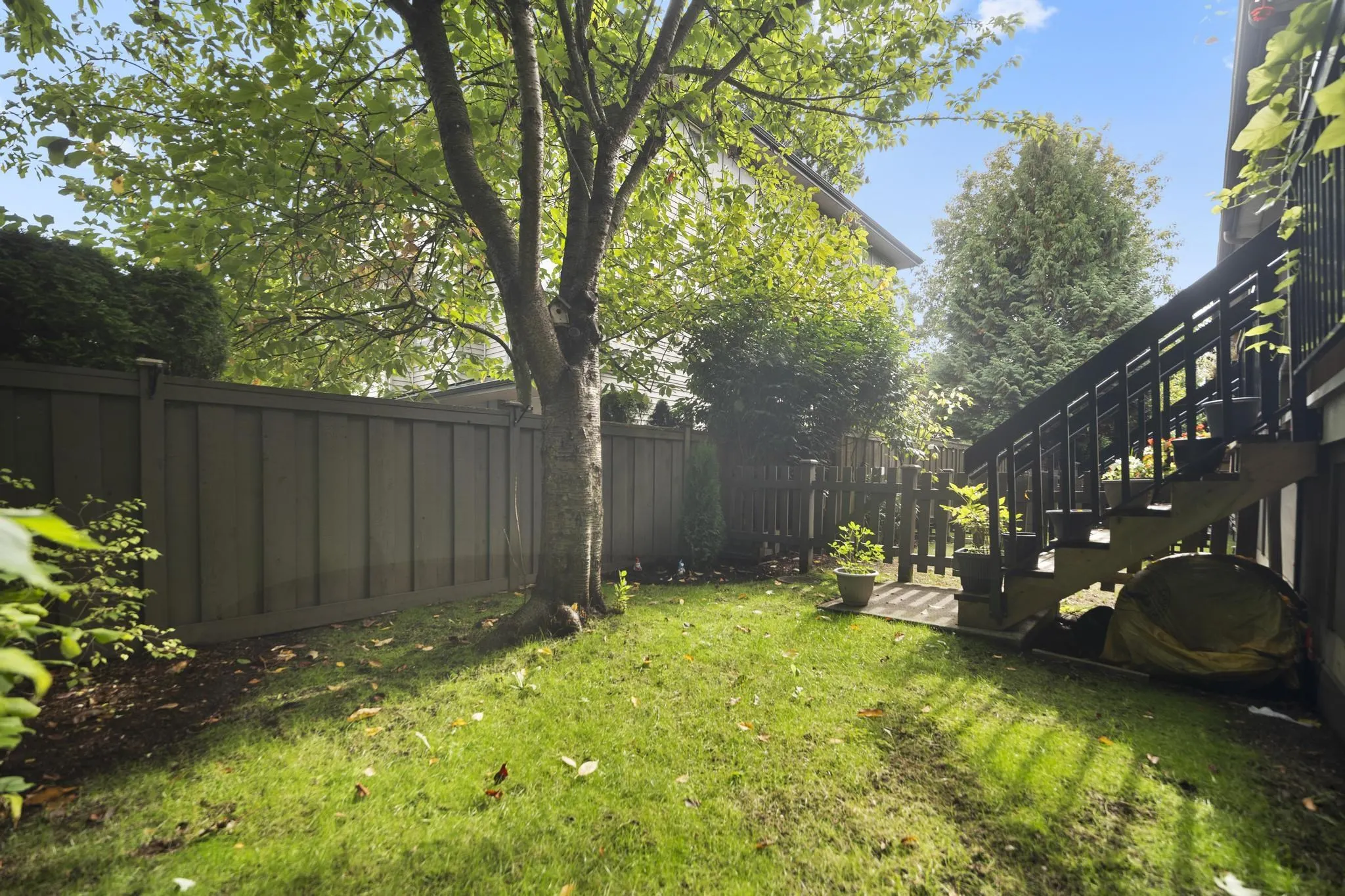 9 16789 60 Avenue