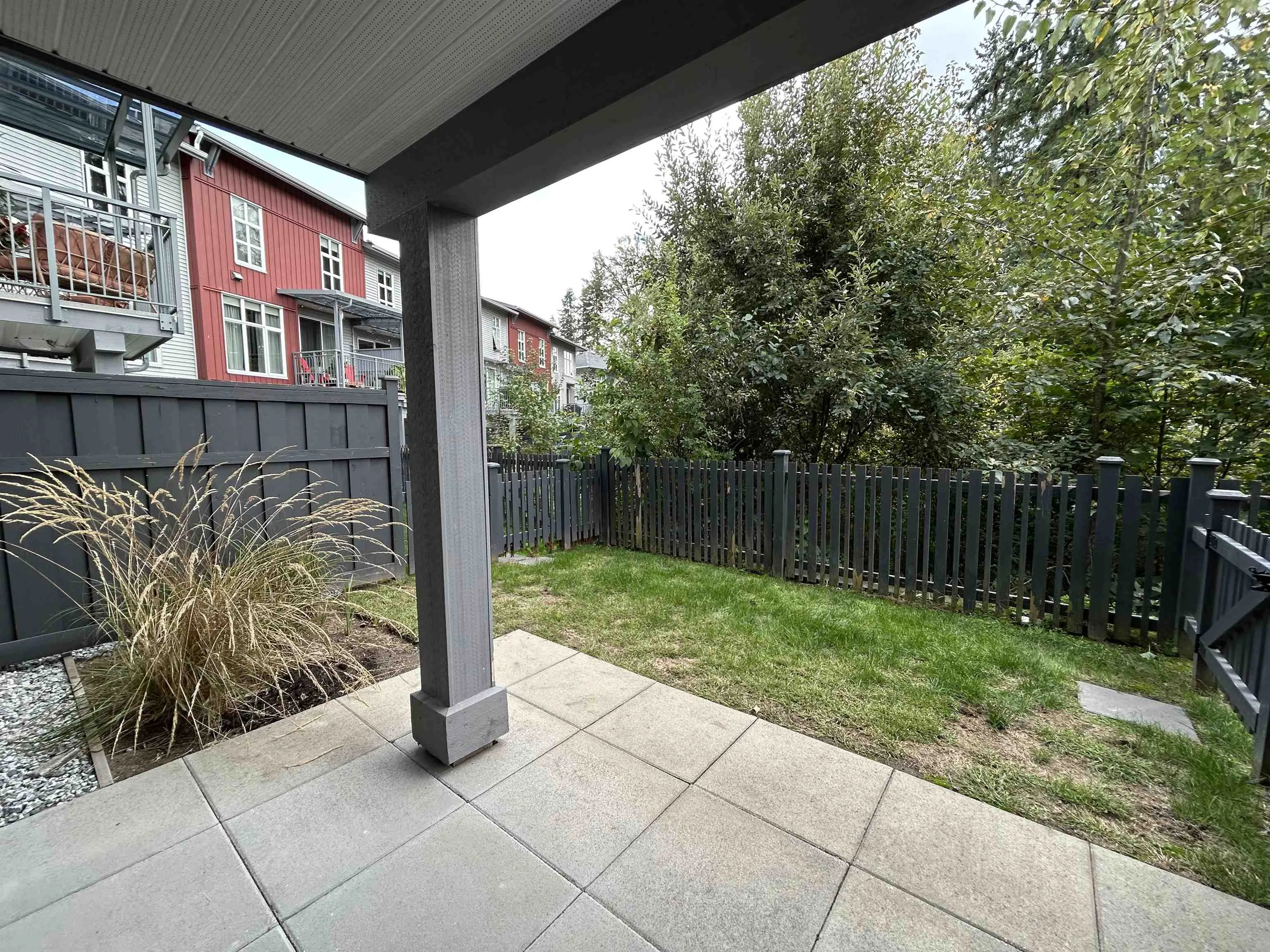 128 24076 112 Avenue