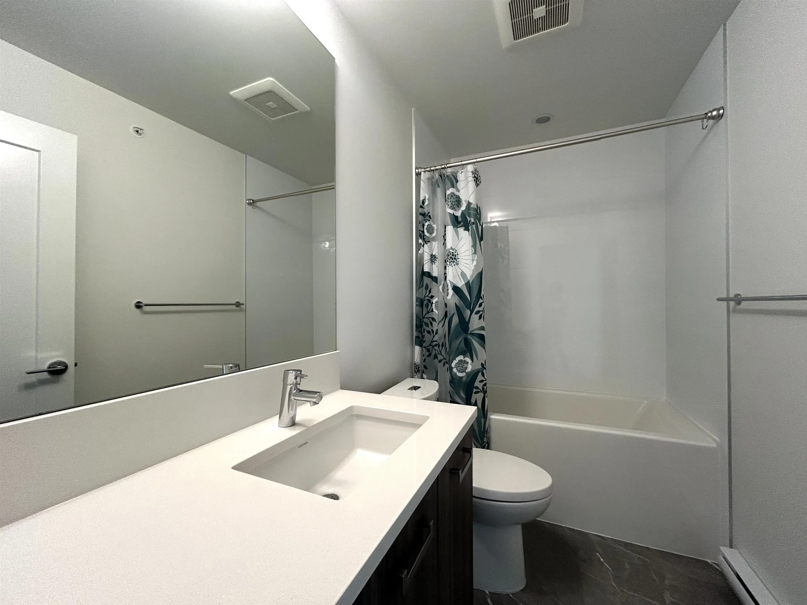 128 24076 112 Avenue