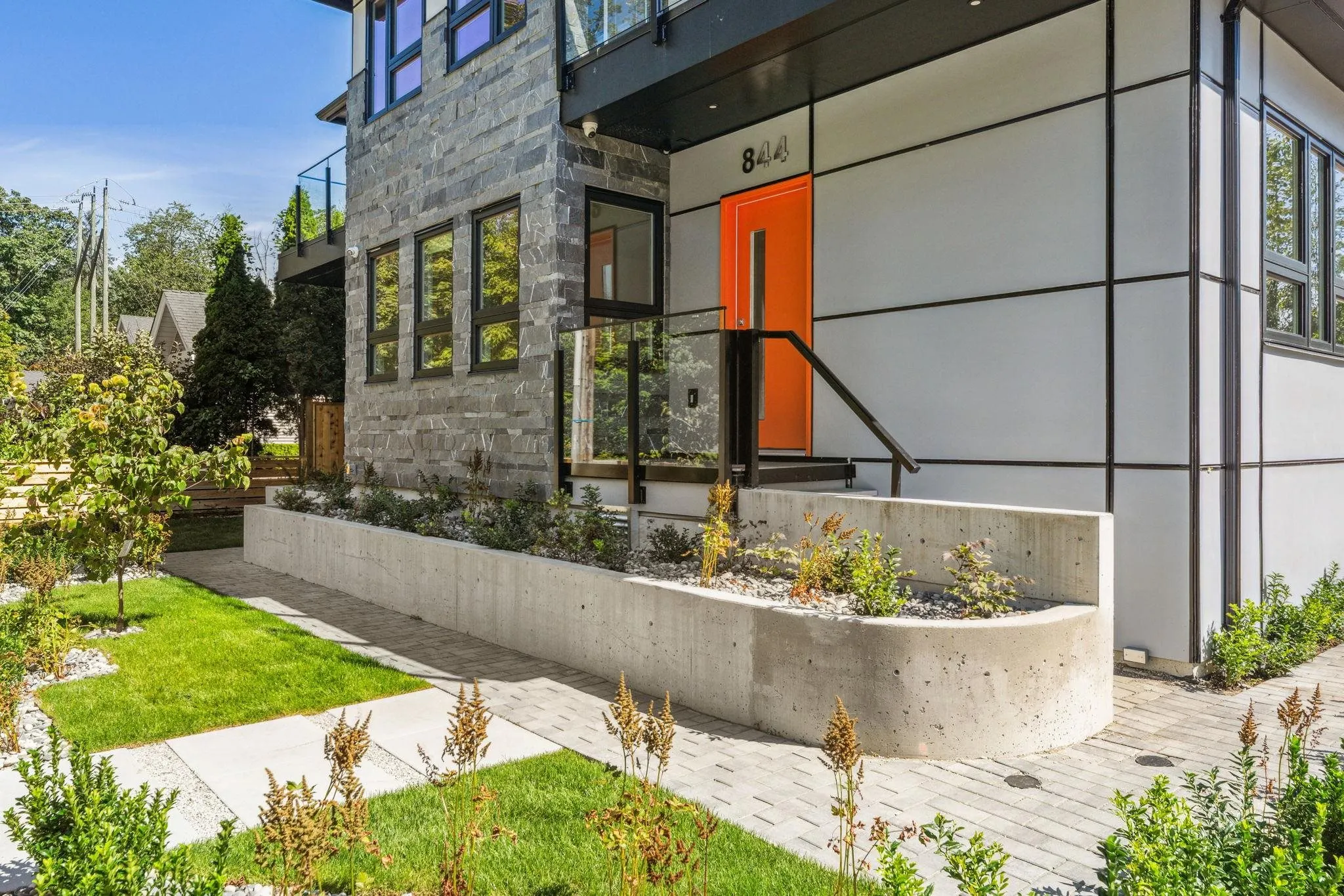 844 St. Denis Avenue
