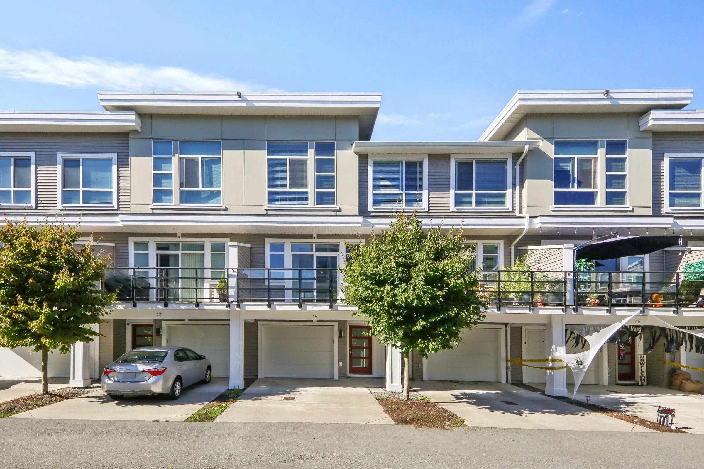 74 8413 Midtown Way