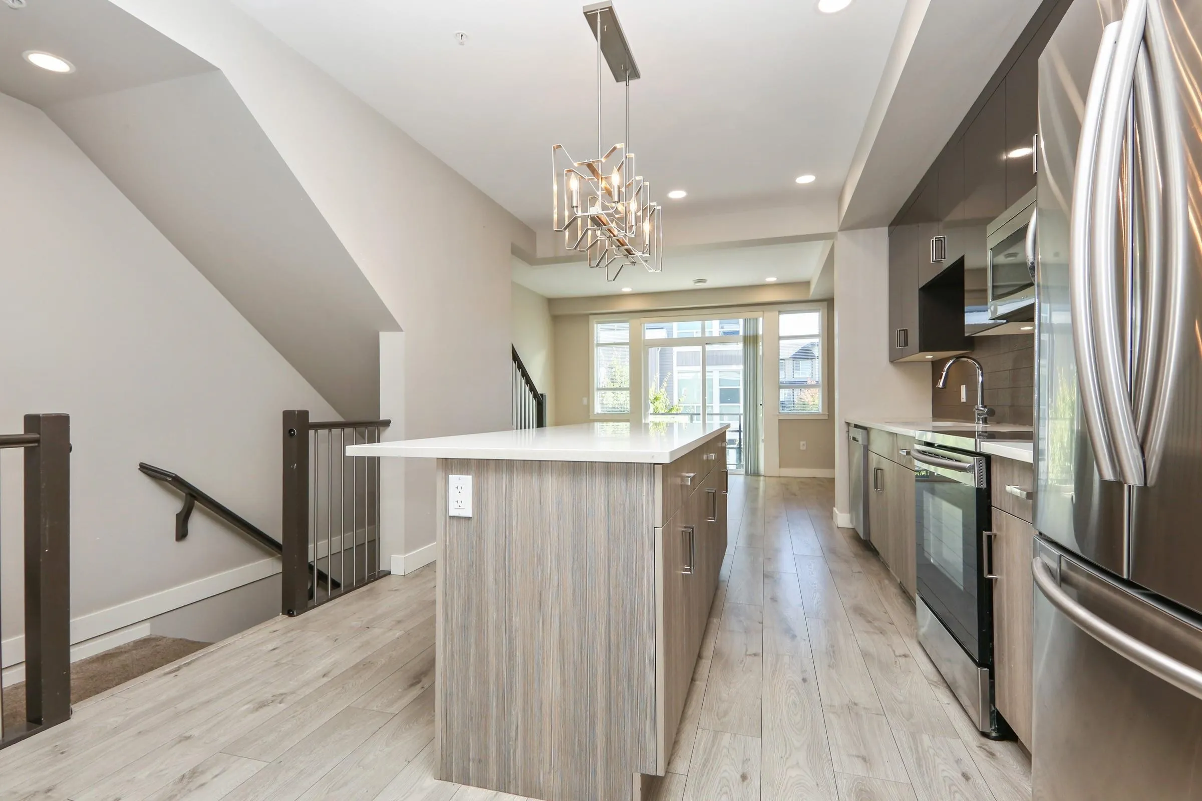 74 8413 Midtown Way