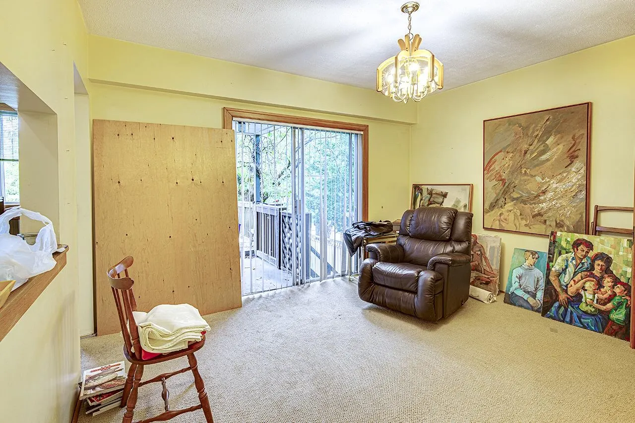 96 W 40th Avenue