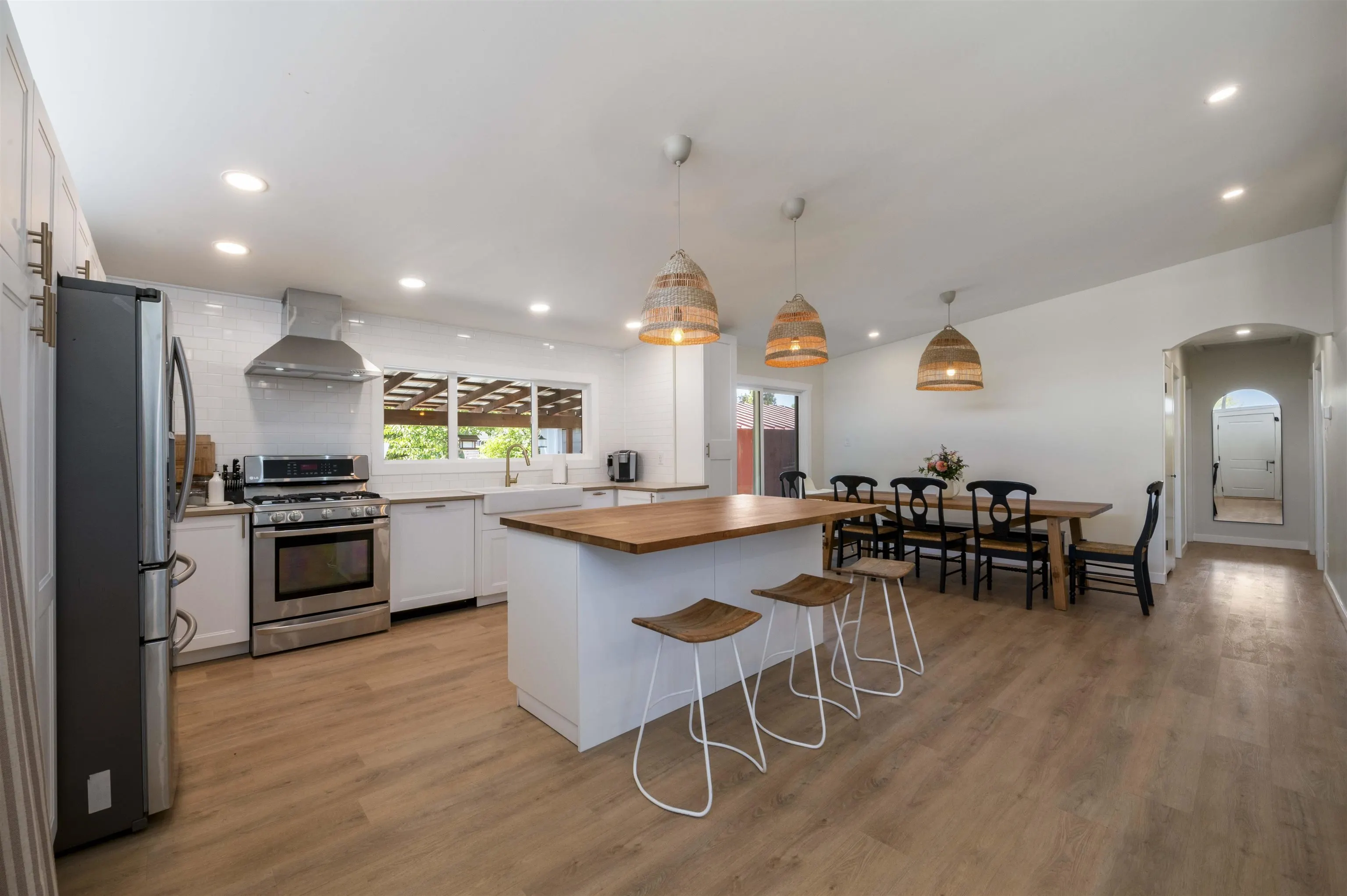 8919 Glenwood Street