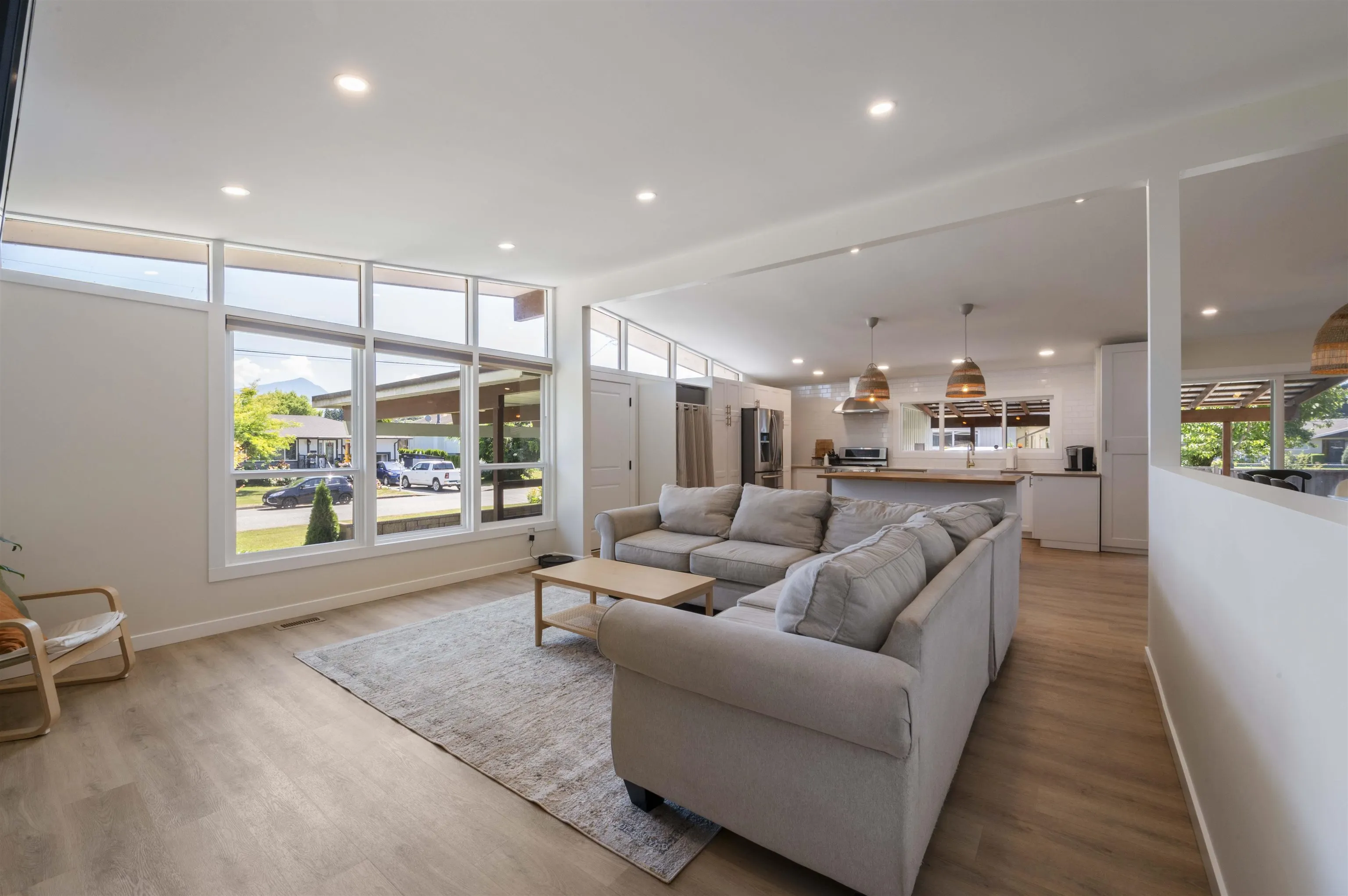 8919 Glenwood Street