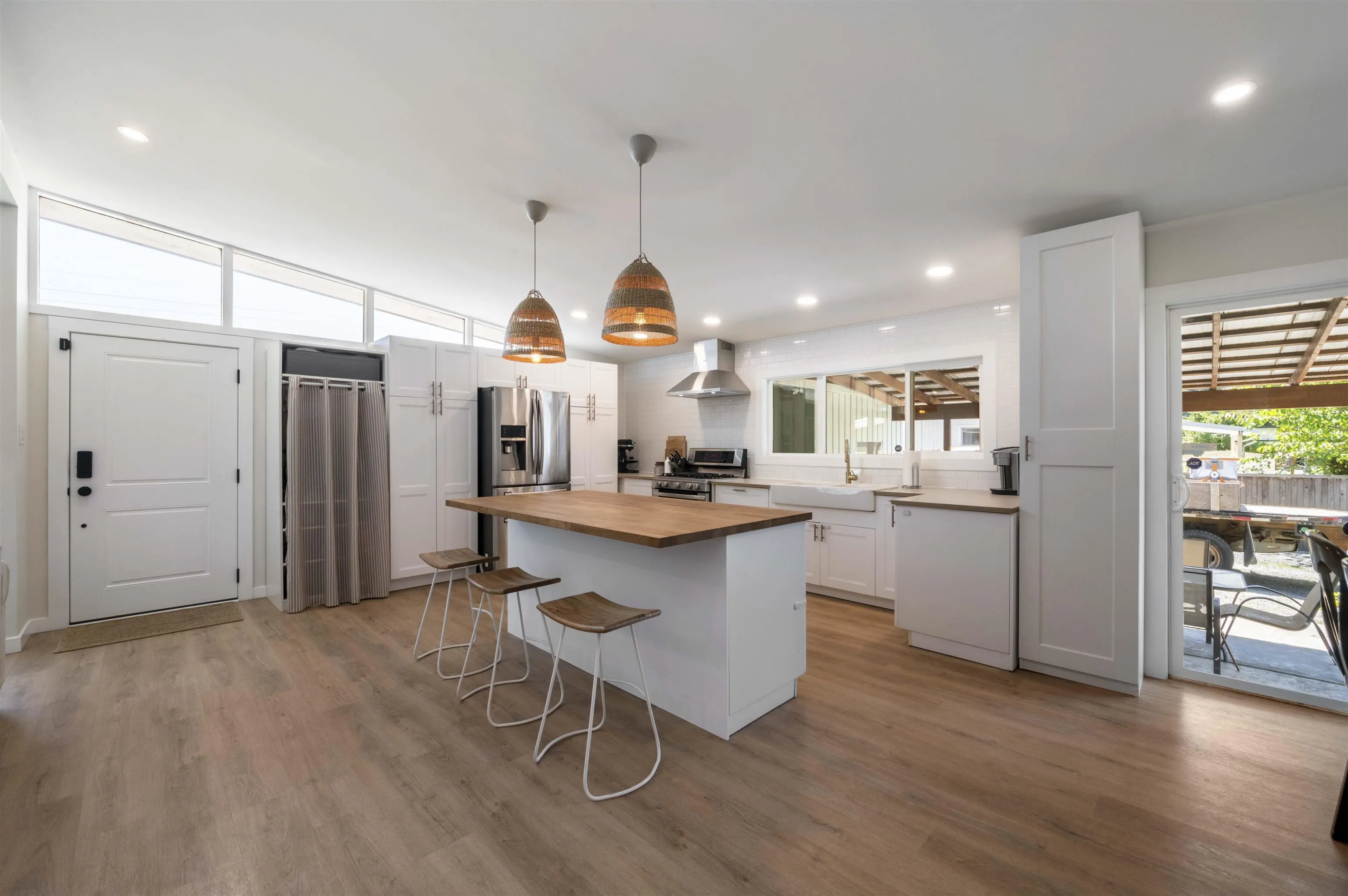 8919 Glenwood Street