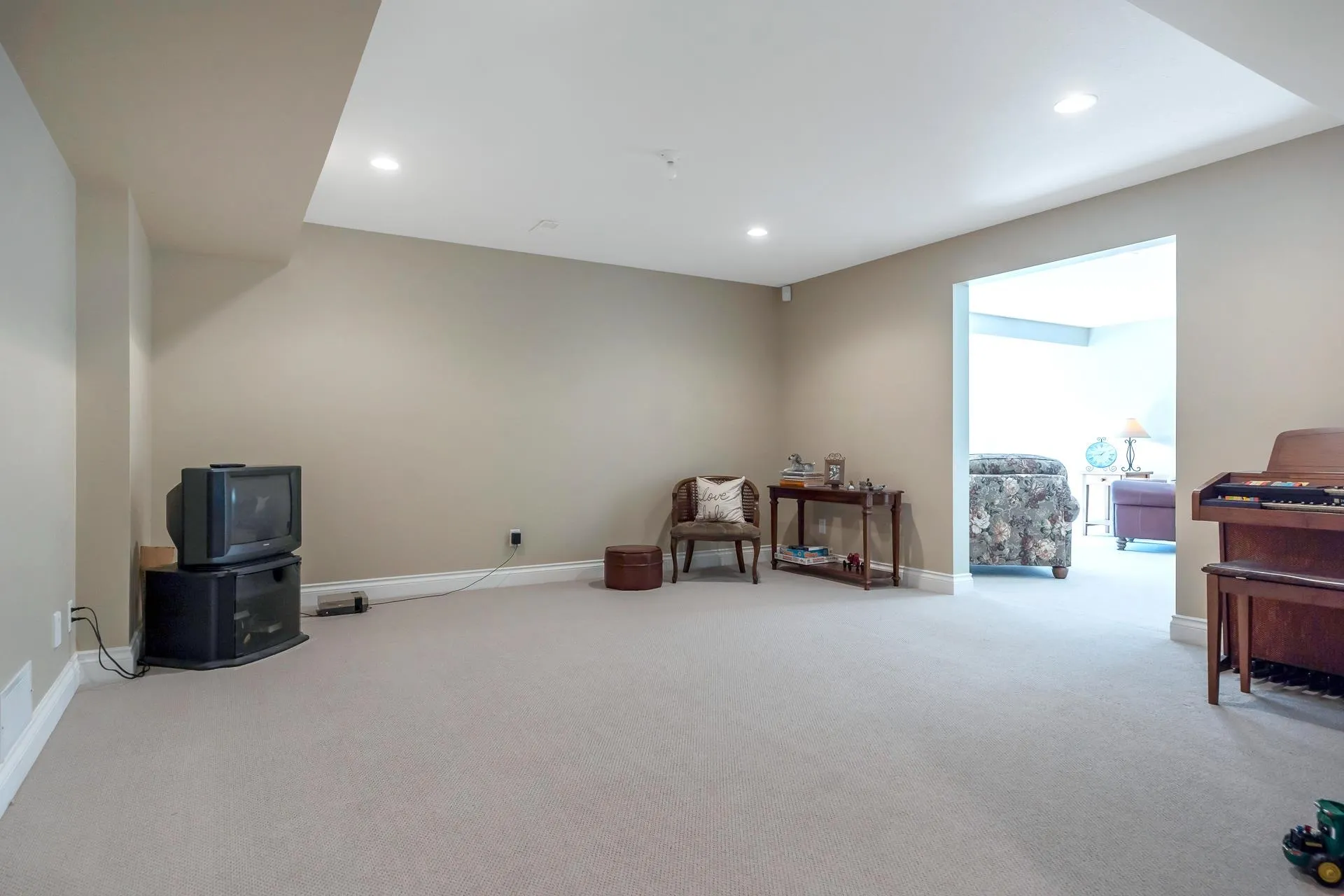 487 Mckenzie Road