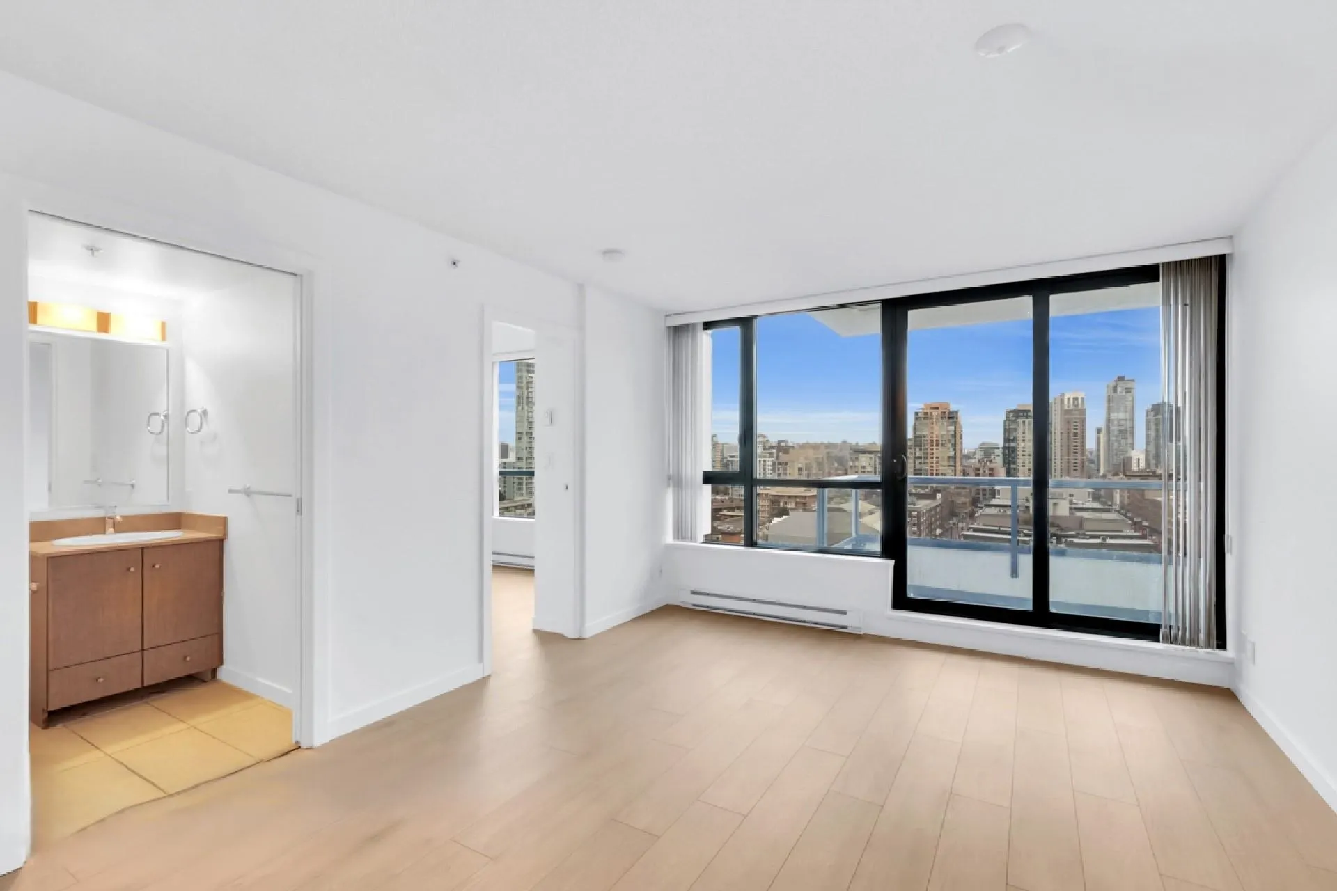 1308 977 Mainland Street