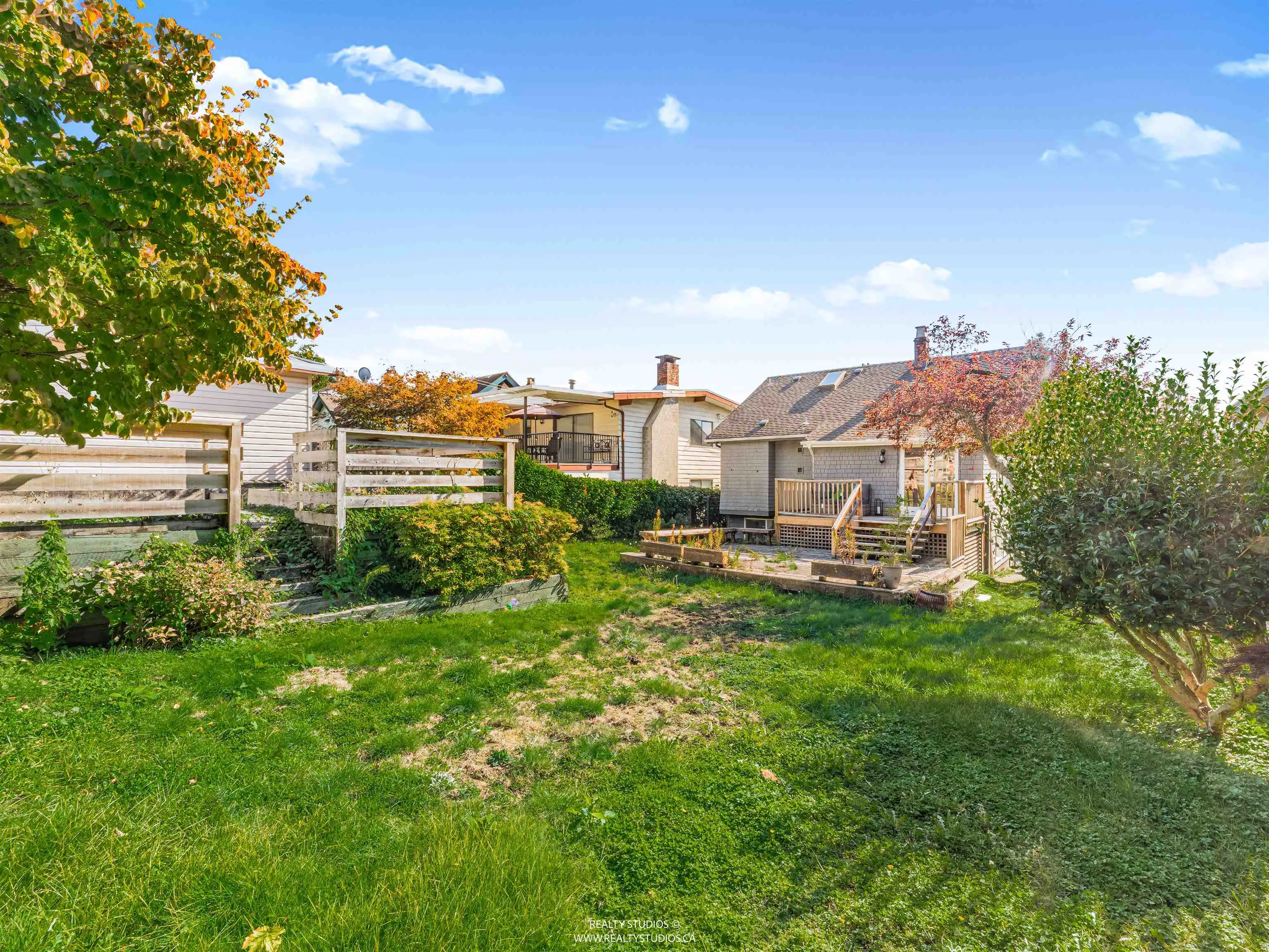 138 W Kings Road