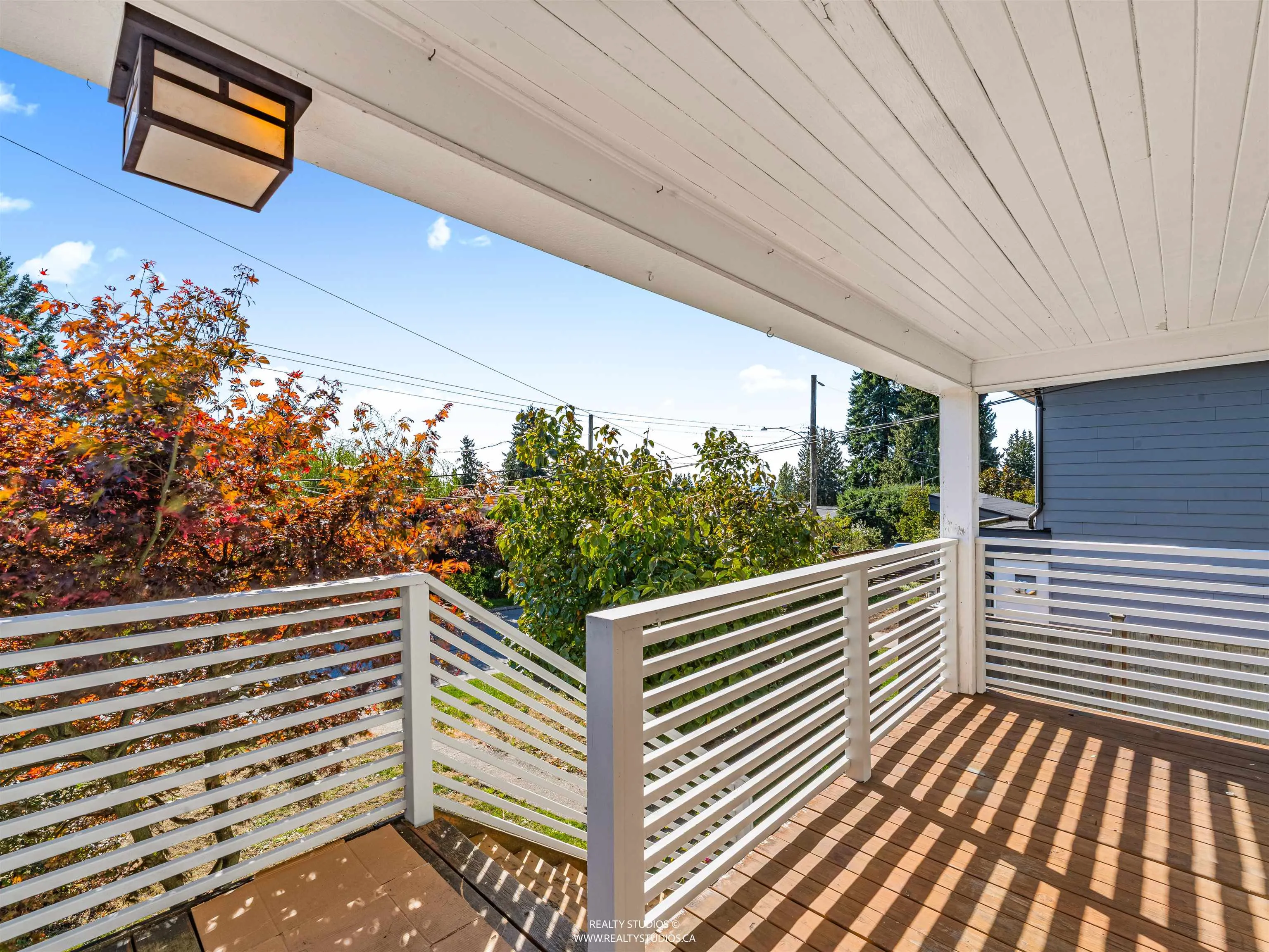 138 W Kings Road