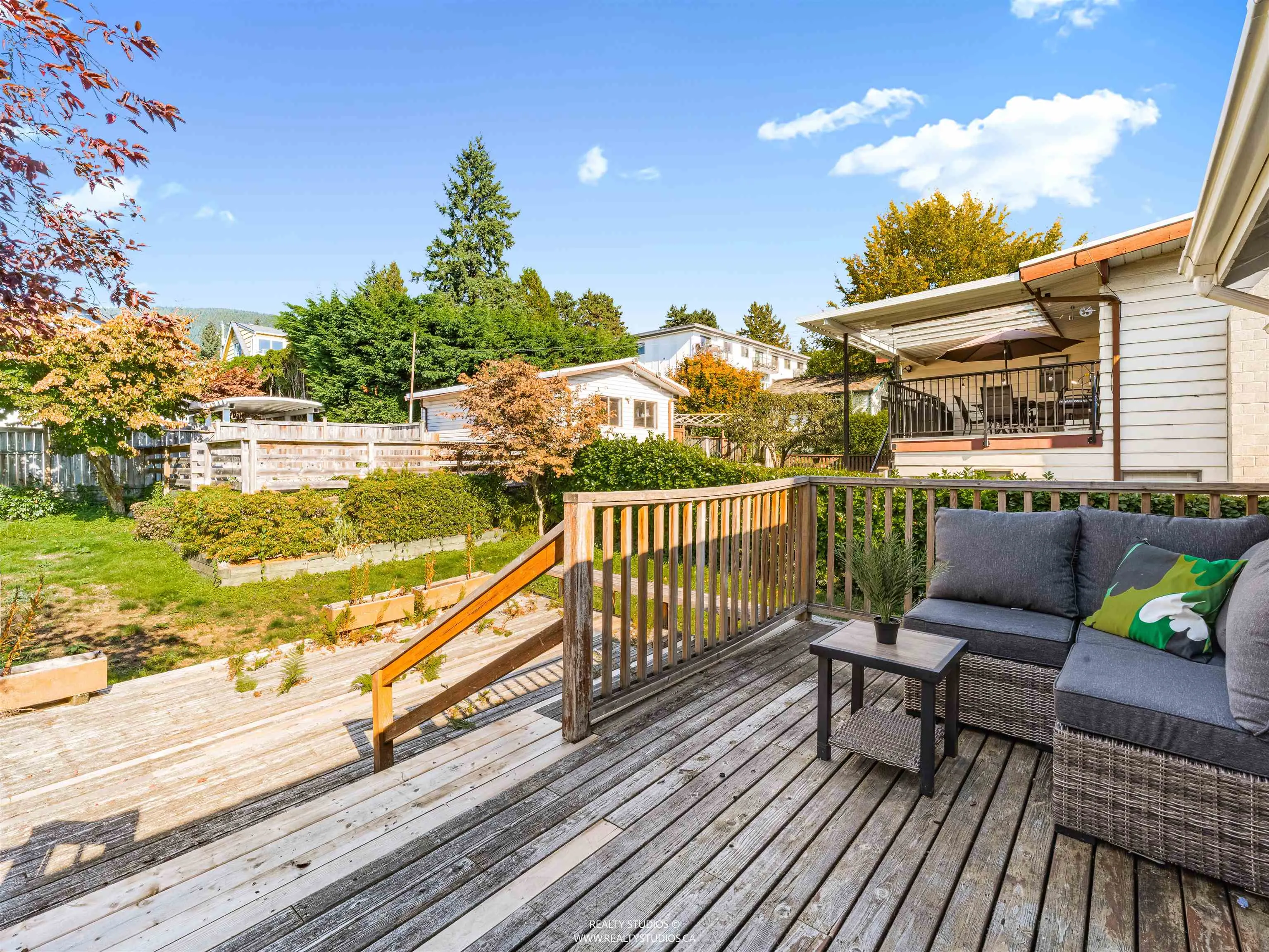 138 W Kings Road