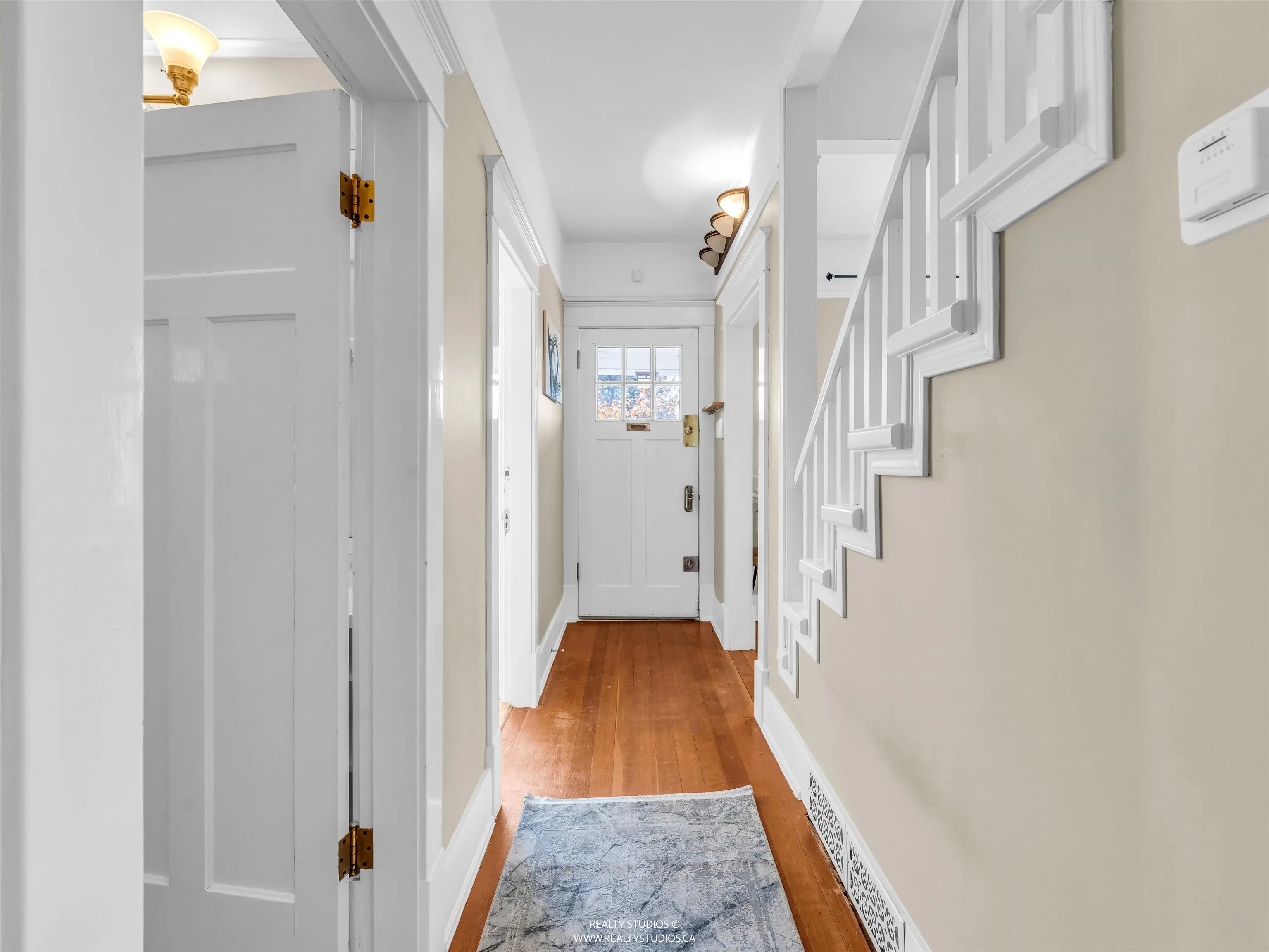 138 W Kings Road