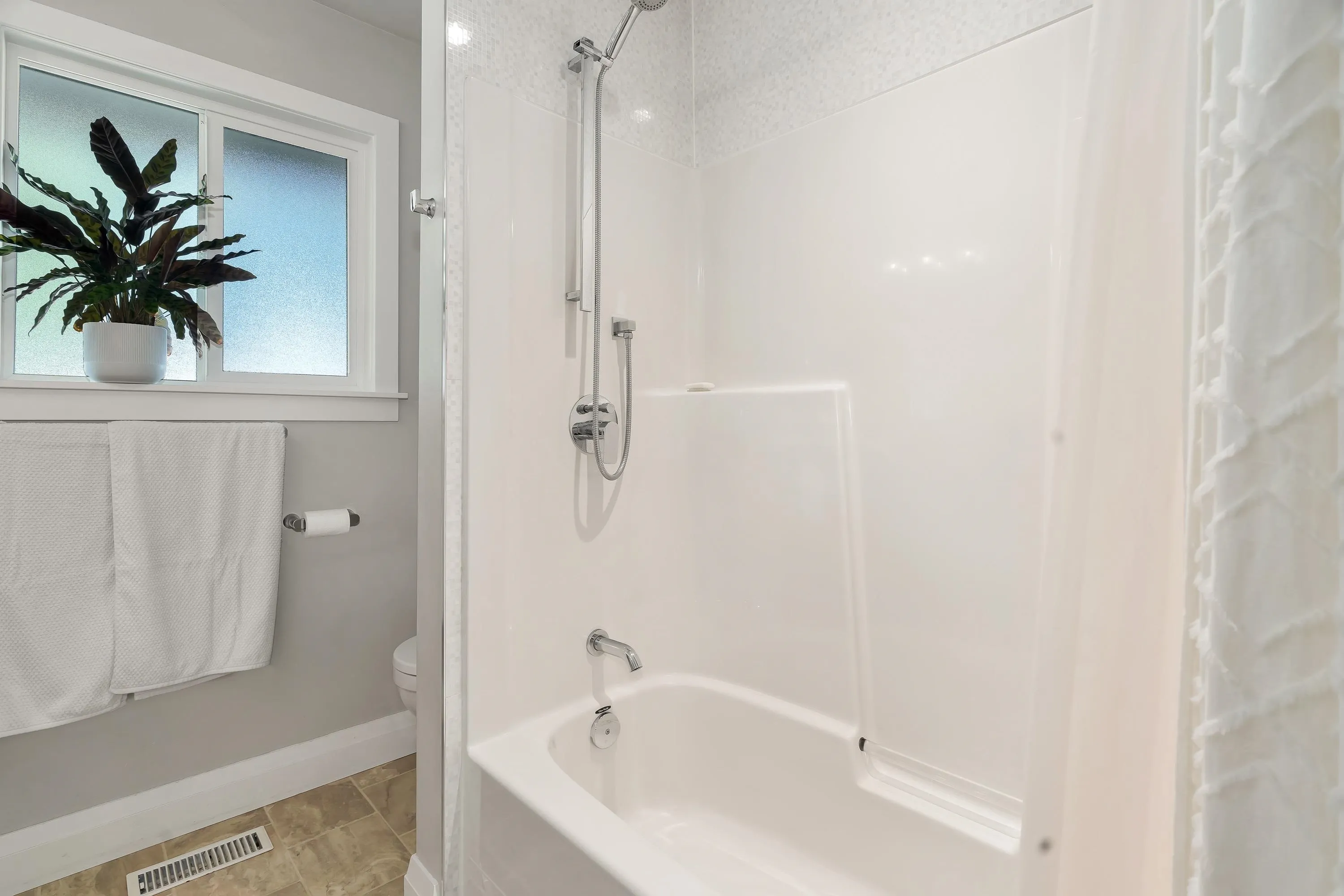 20255 Chatwin Avenue